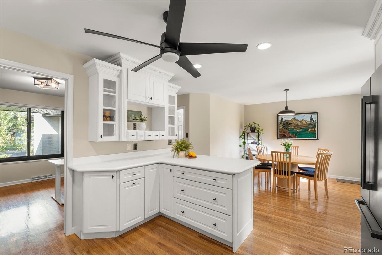 MLS Image #11 for 2409 s leyden street,denver, Colorado