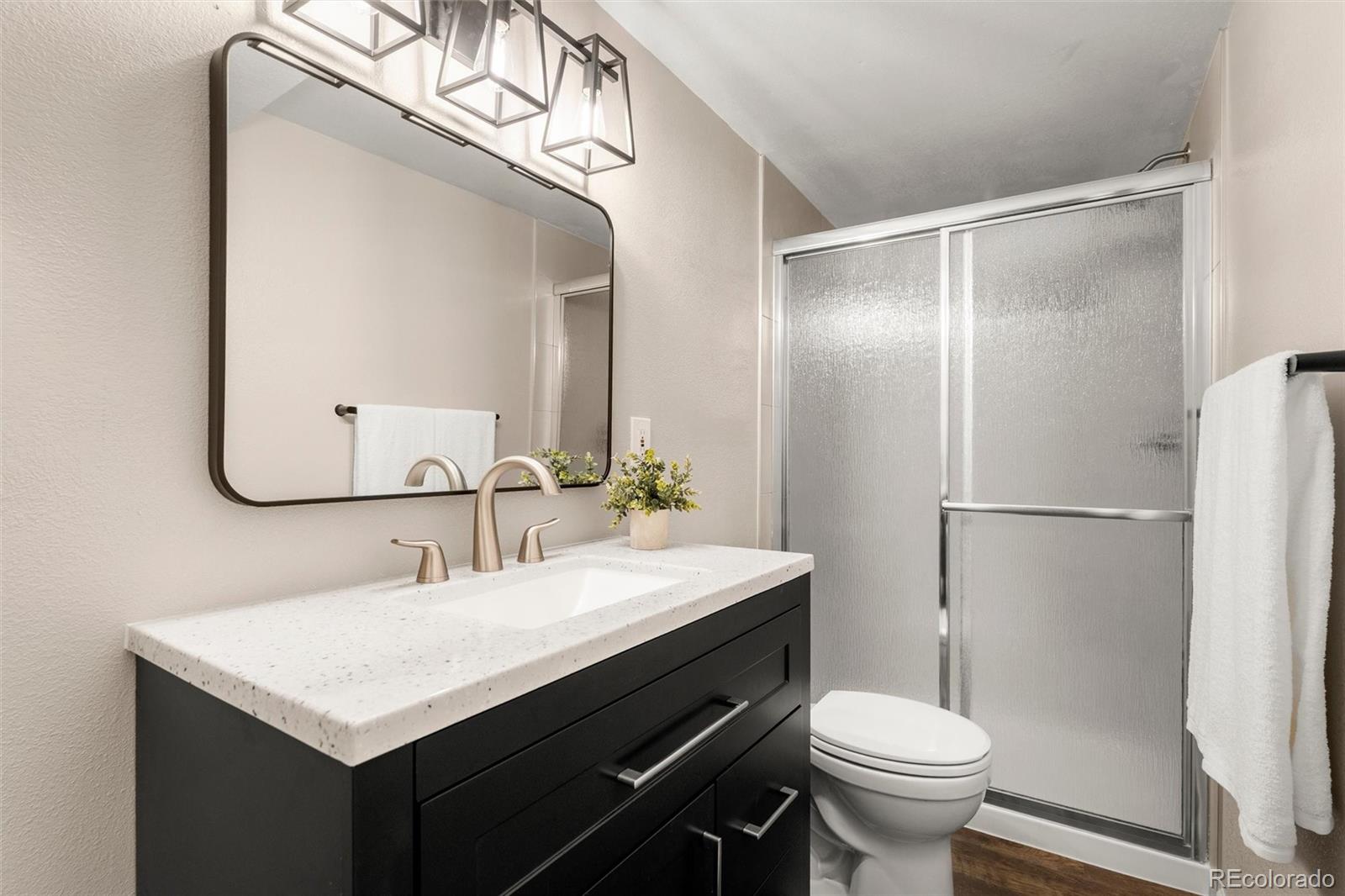 MLS Image #26 for 2409 s leyden street,denver, Colorado