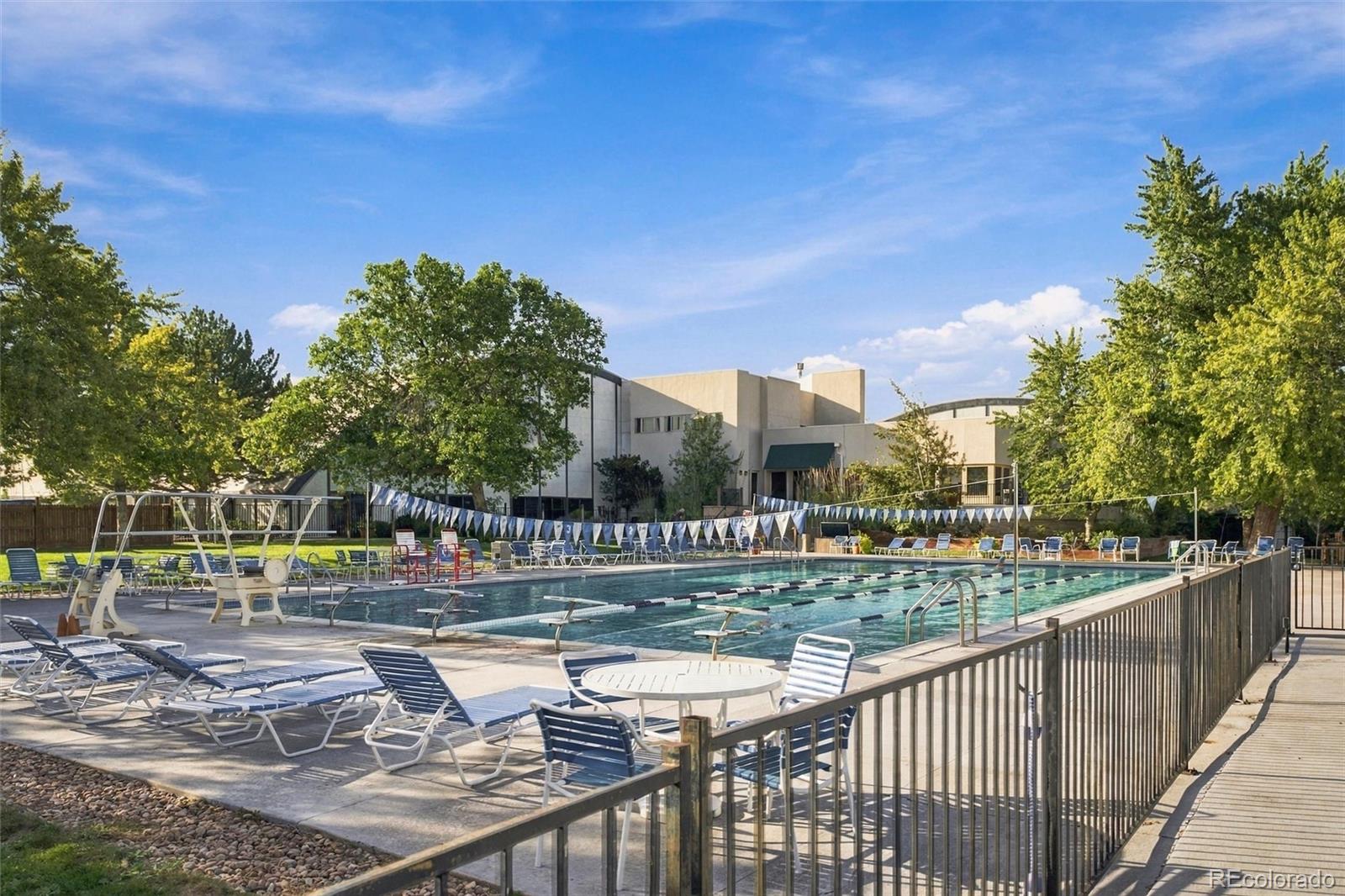 MLS Image #36 for 2409 s leyden street,denver, Colorado