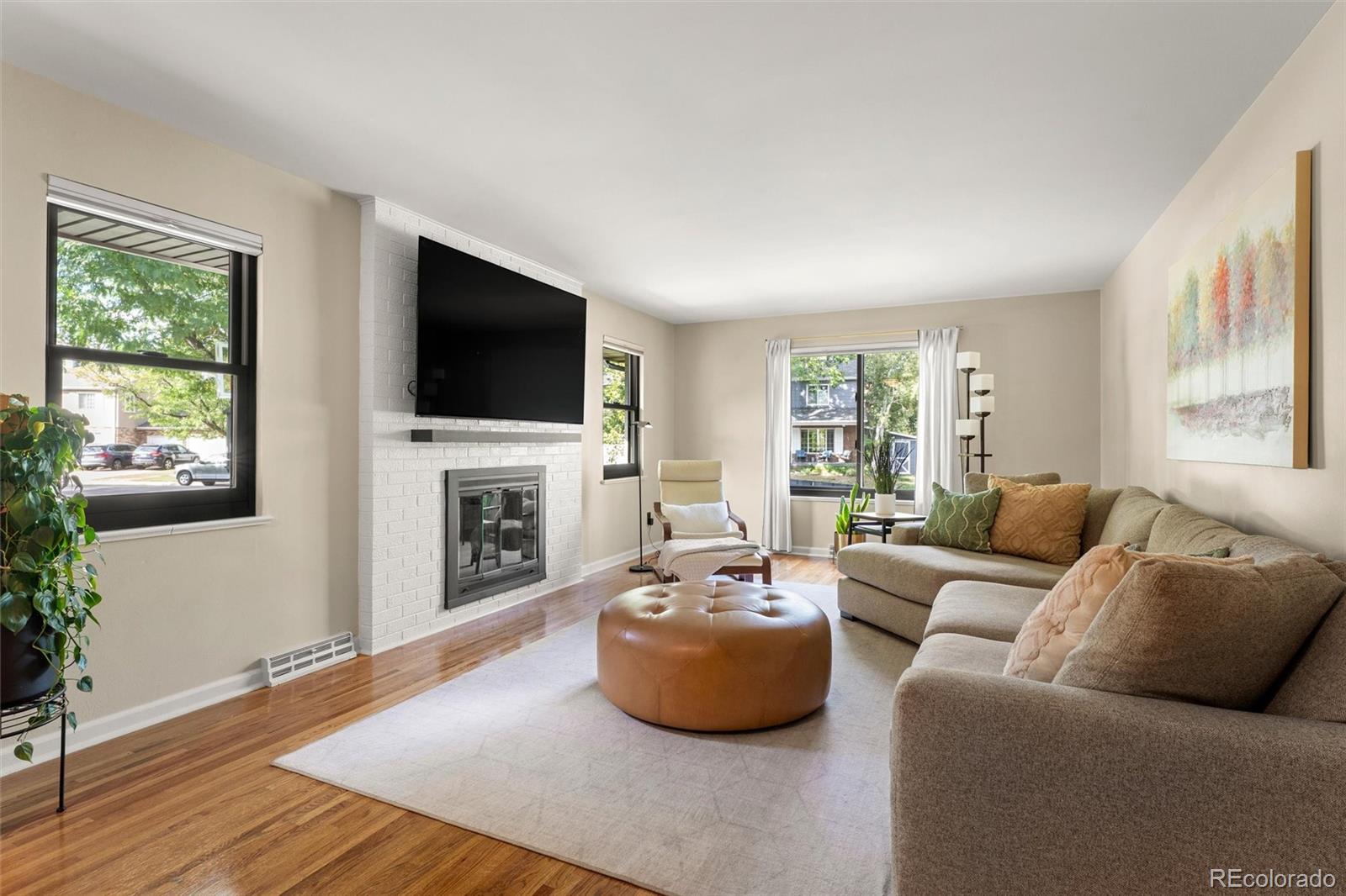 MLS Image #4 for 2409 s leyden street,denver, Colorado