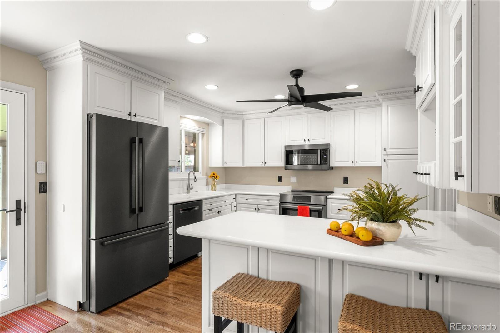 MLS Image #9 for 2409 s leyden street,denver, Colorado