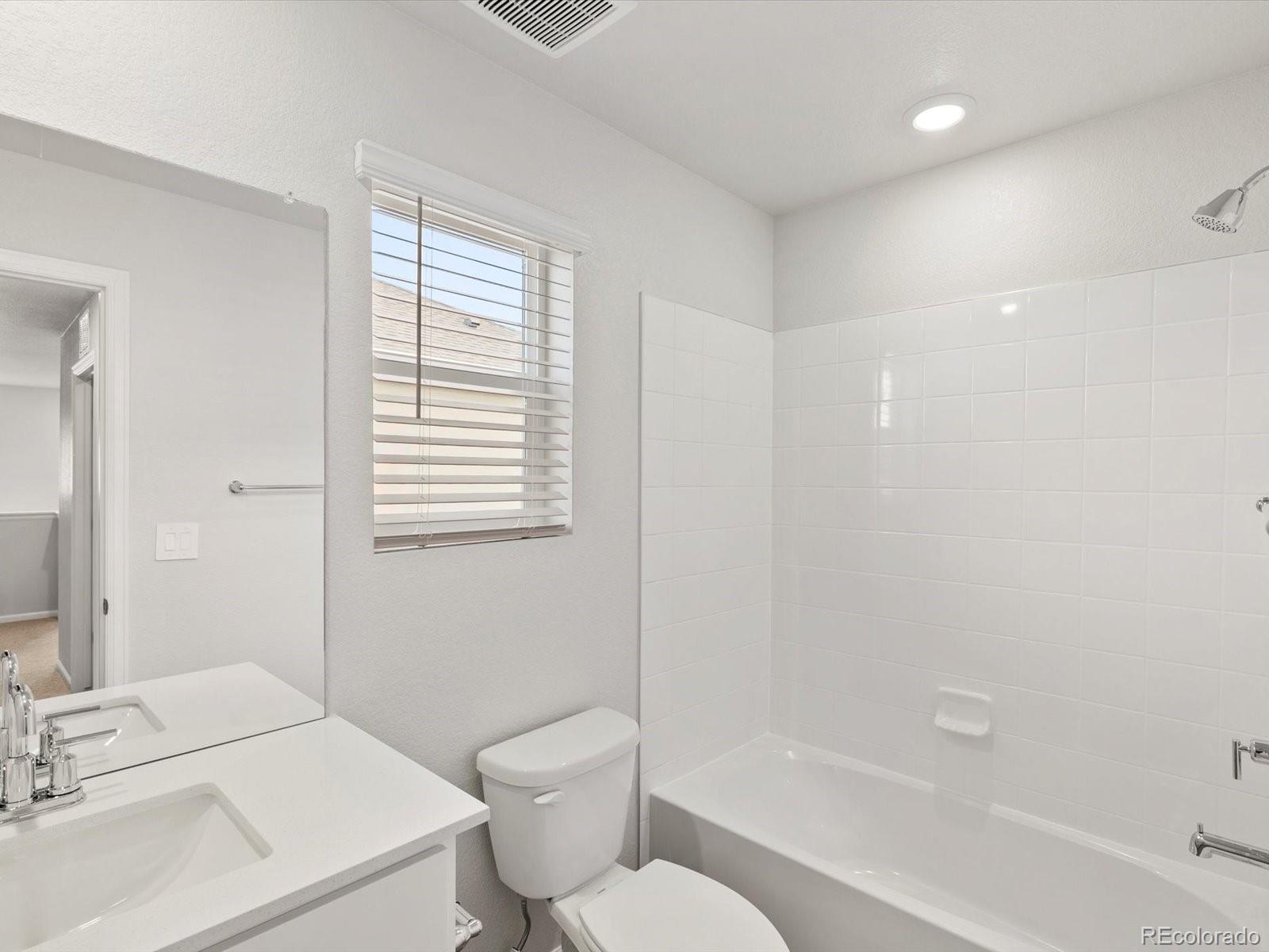 MLS Image #15 for 512  97th avenue,greeley, Colorado