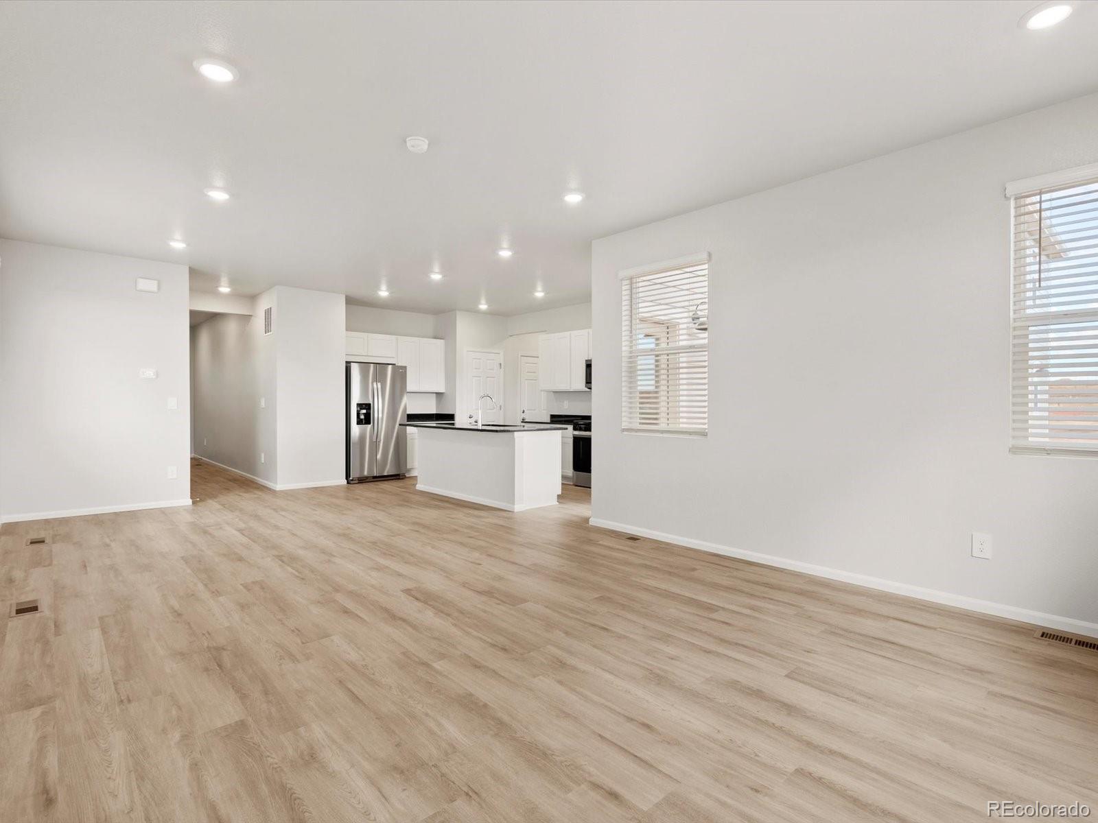 MLS Image #4 for 512  97th avenue,greeley, Colorado