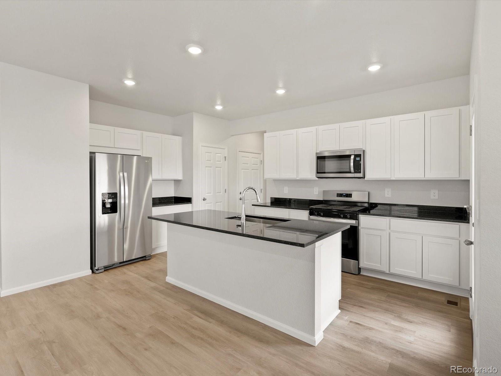 MLS Image #5 for 512  97th avenue,greeley, Colorado