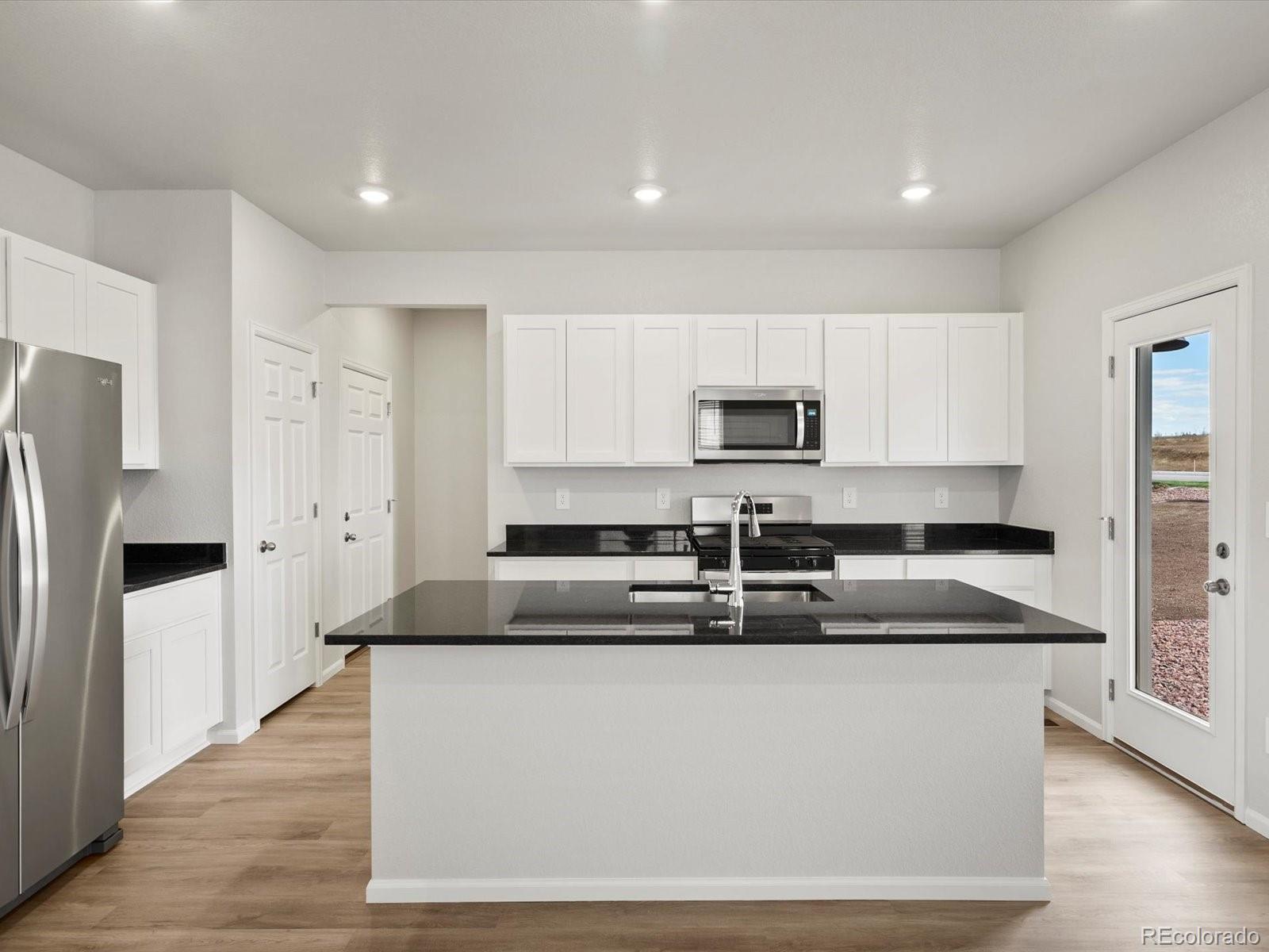 MLS Image #6 for 512  97th avenue,greeley, Colorado