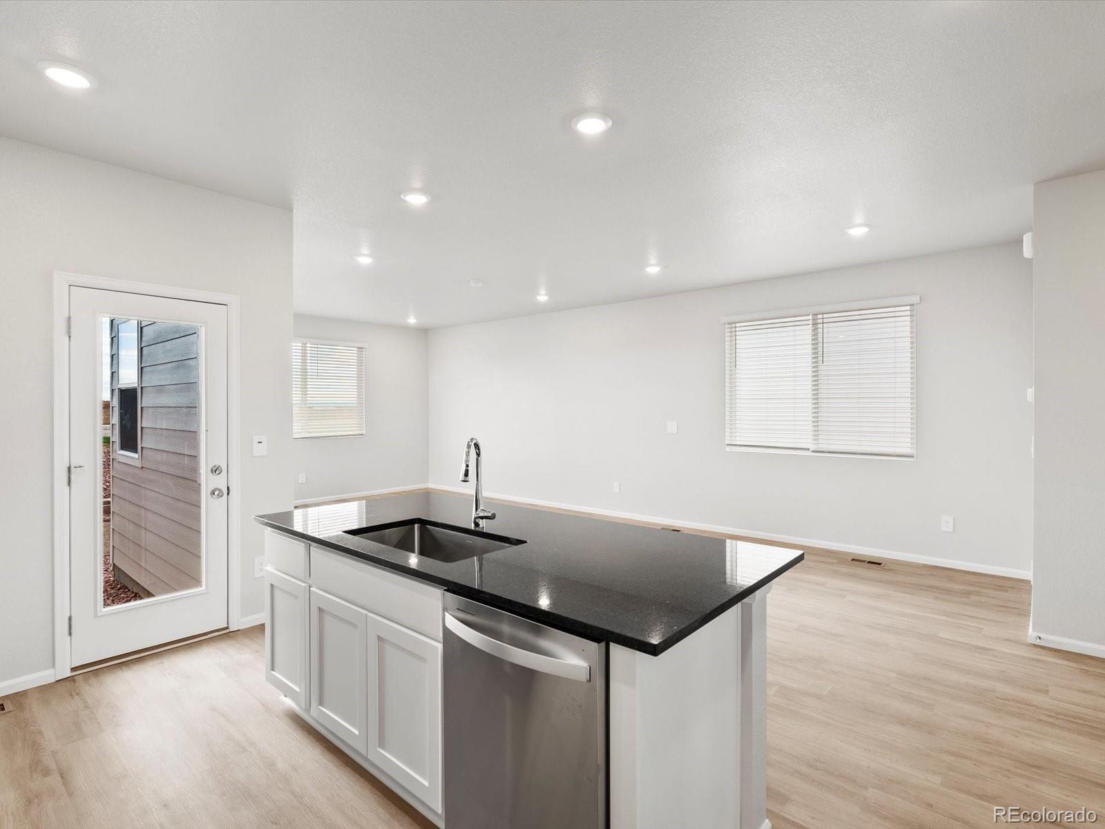 MLS Image #9 for 512  97th avenue,greeley, Colorado