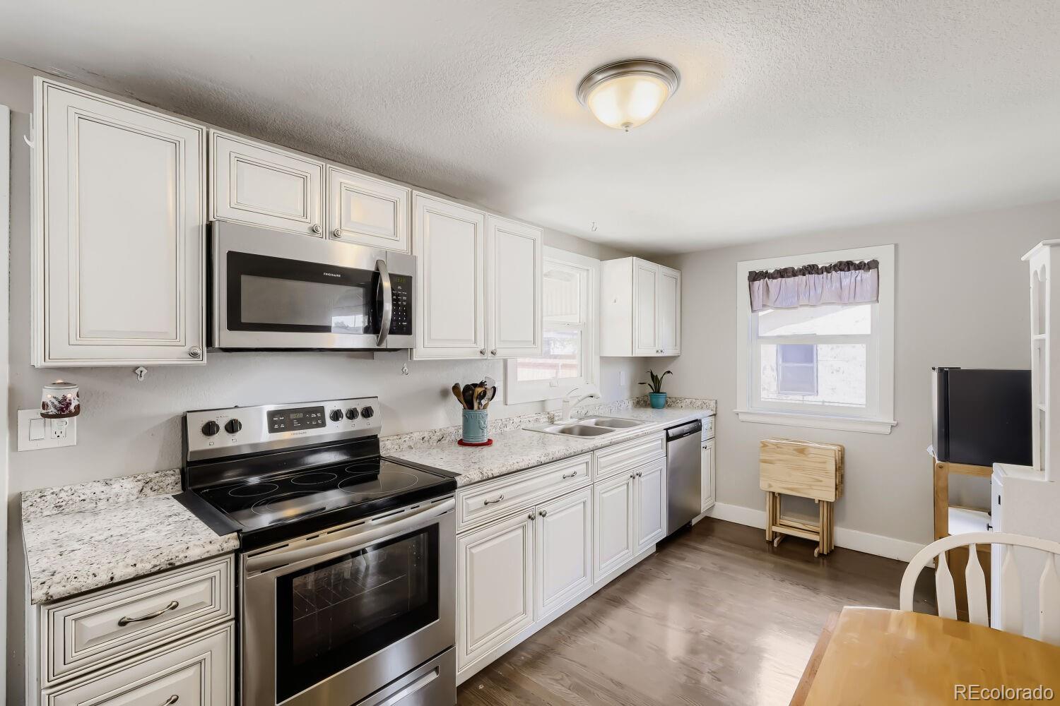 MLS Image #5 for 749 w corona avenue,pueblo, Colorado