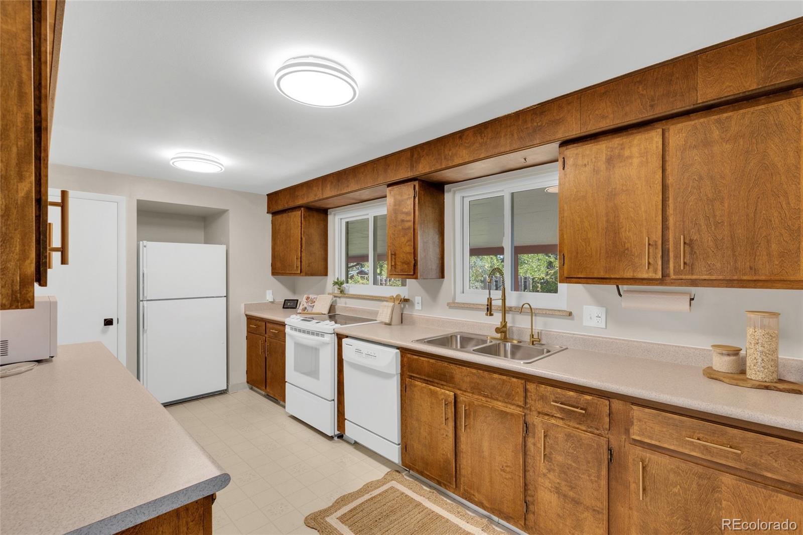 MLS Image #11 for 6679 w louisiana place,lakewood, Colorado
