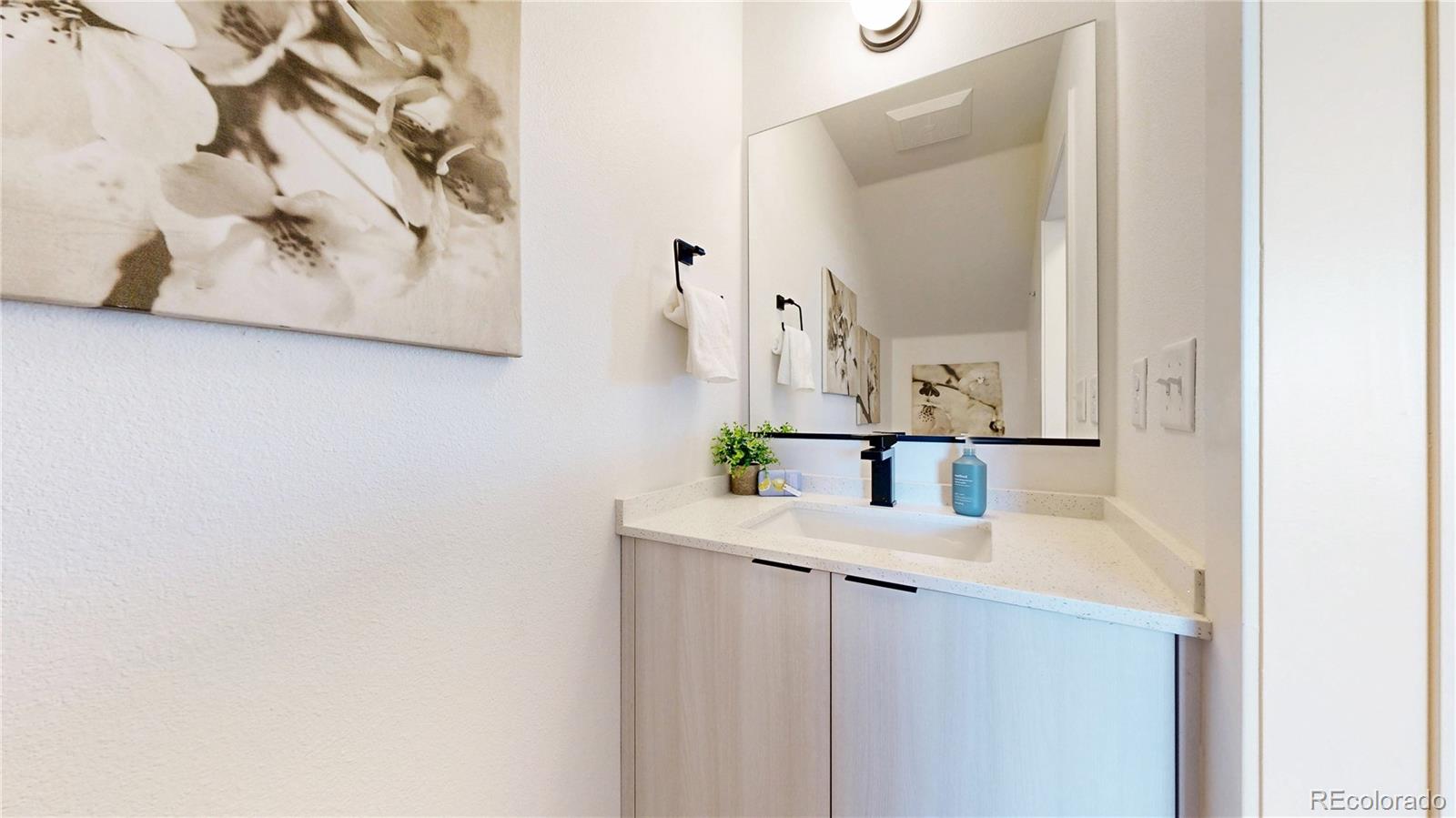 MLS Image #7 for 933  edge circle,longmont, Colorado