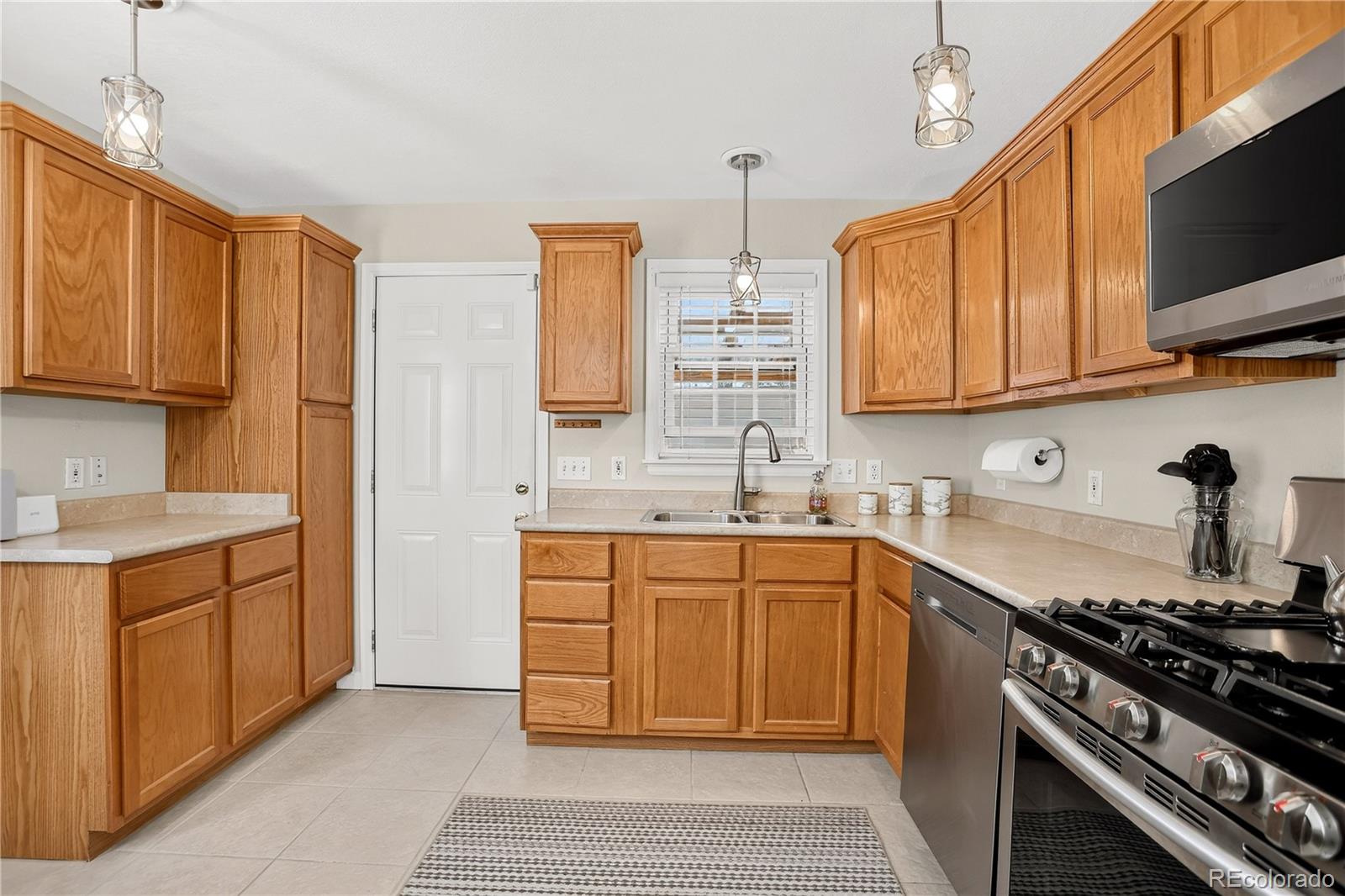 MLS Image #4 for 2635 s linley court,denver, Colorado