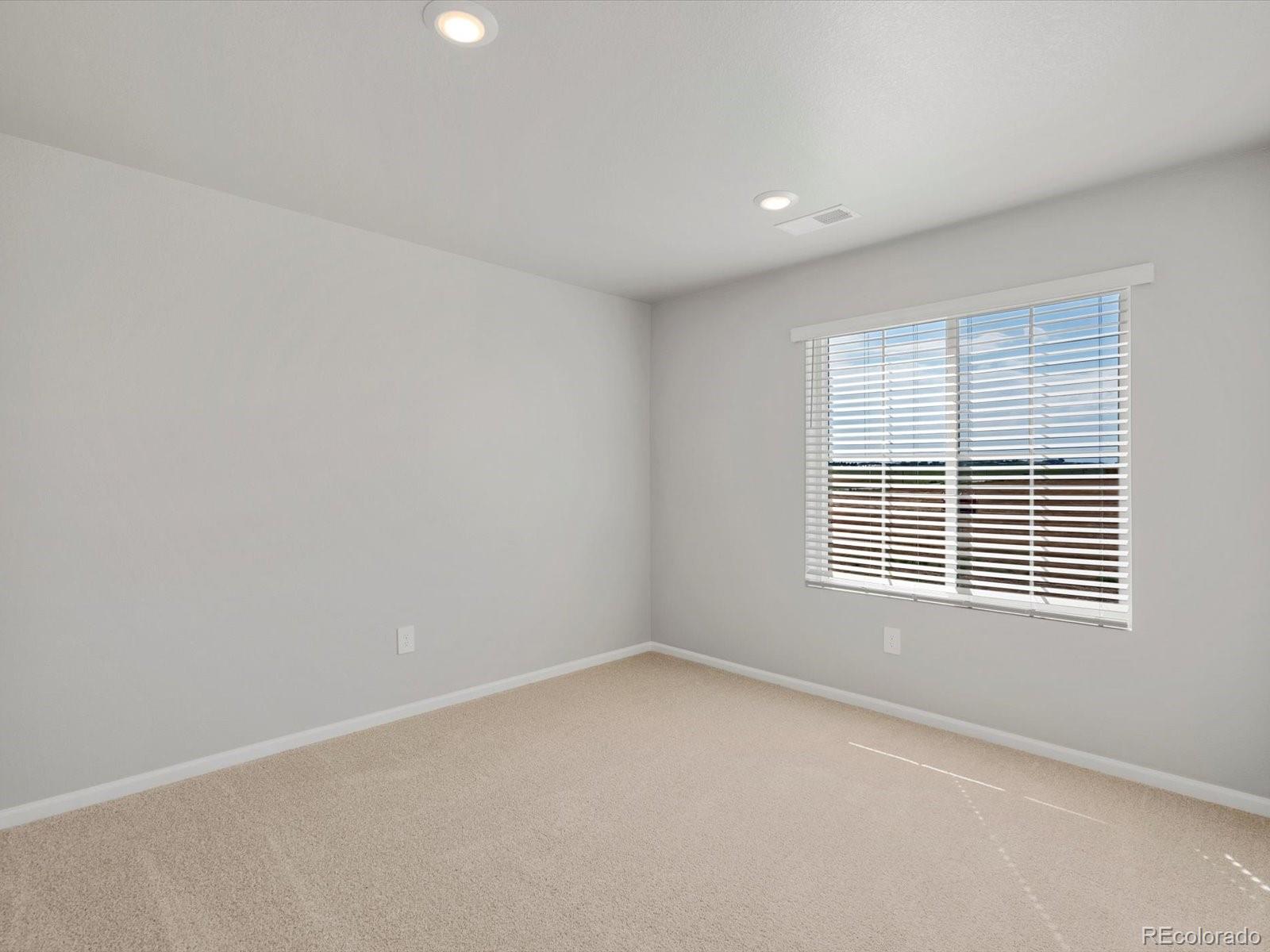 MLS Image #14 for 513  97th avenue,greeley, Colorado
