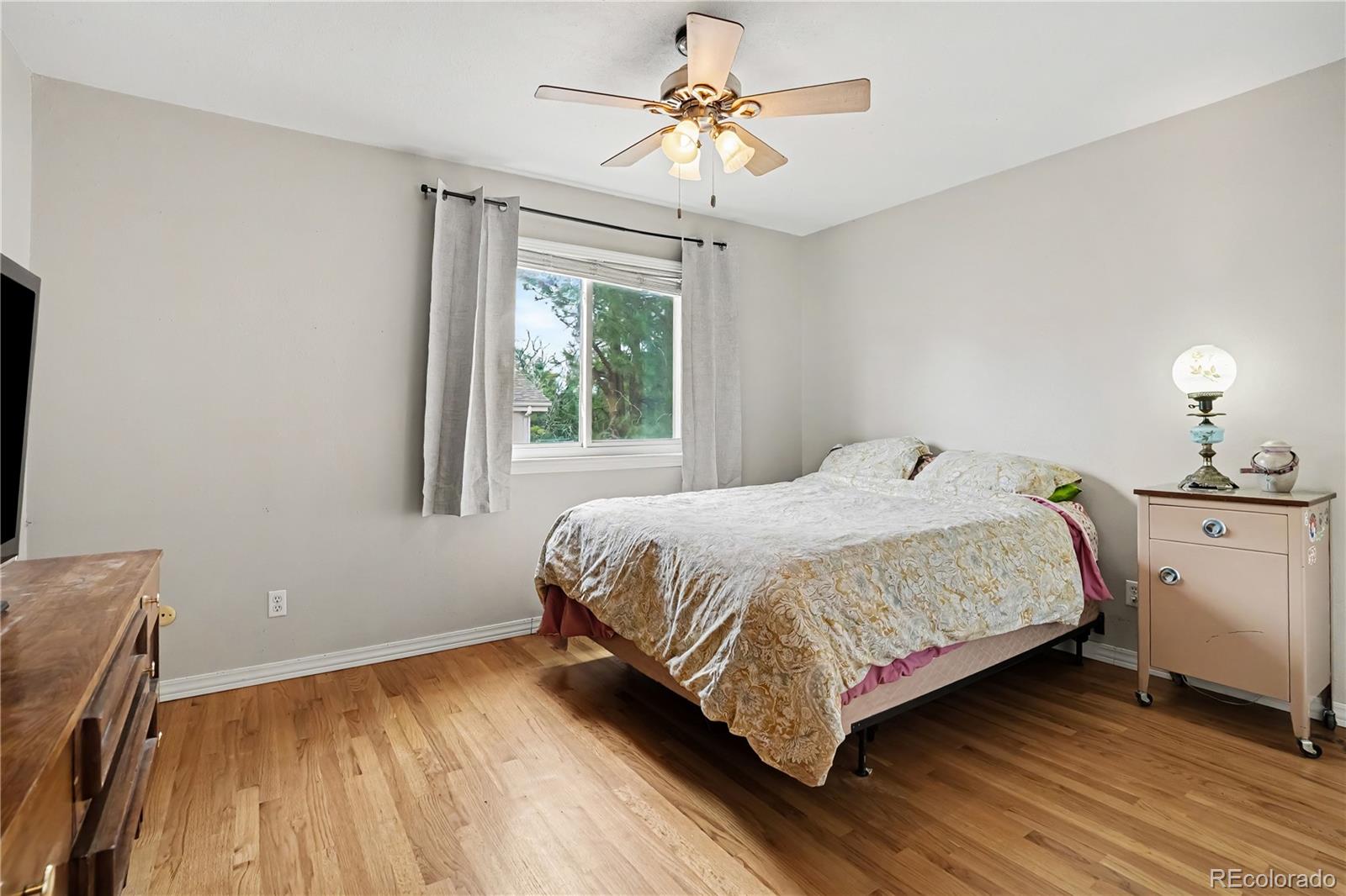 MLS Image #10 for 17648 e loyola drive,aurora, Colorado