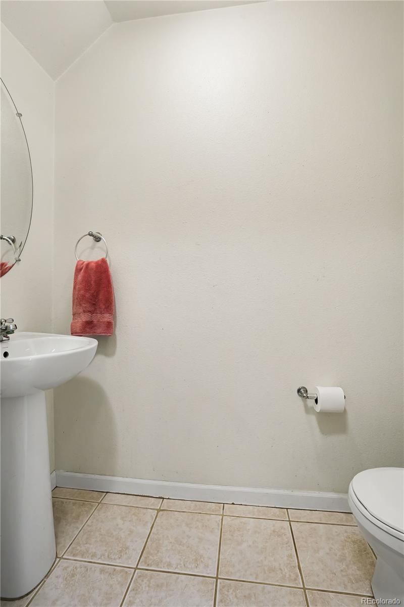 MLS Image #13 for 17648 e loyola drive,aurora, Colorado