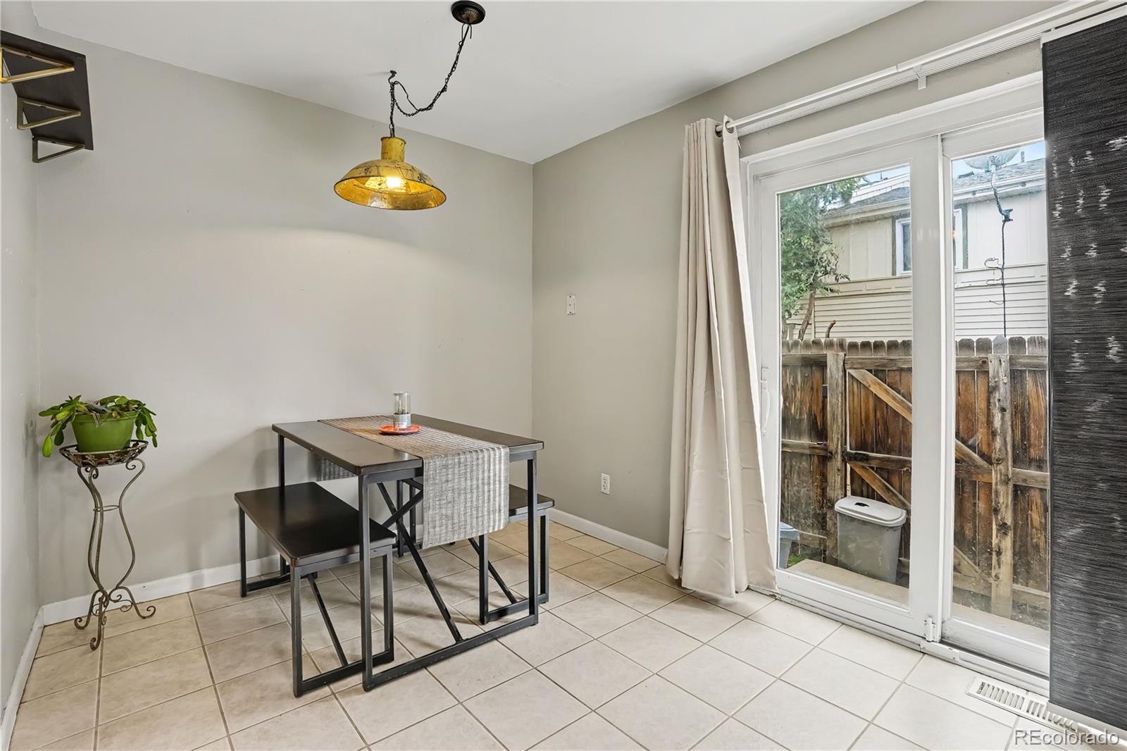 MLS Image #5 for 17648 e loyola drive,aurora, Colorado