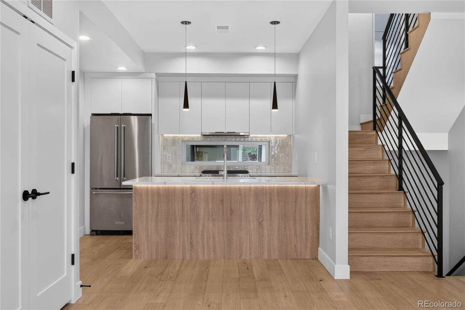 MLS Image #11 for 2330 n eliot street,denver, Colorado