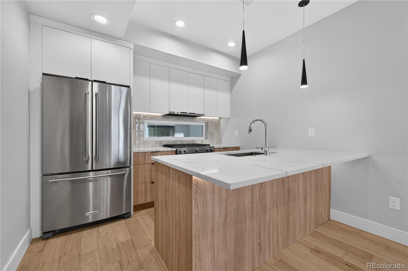MLS Image #13 for 2330 n eliot street,denver, Colorado
