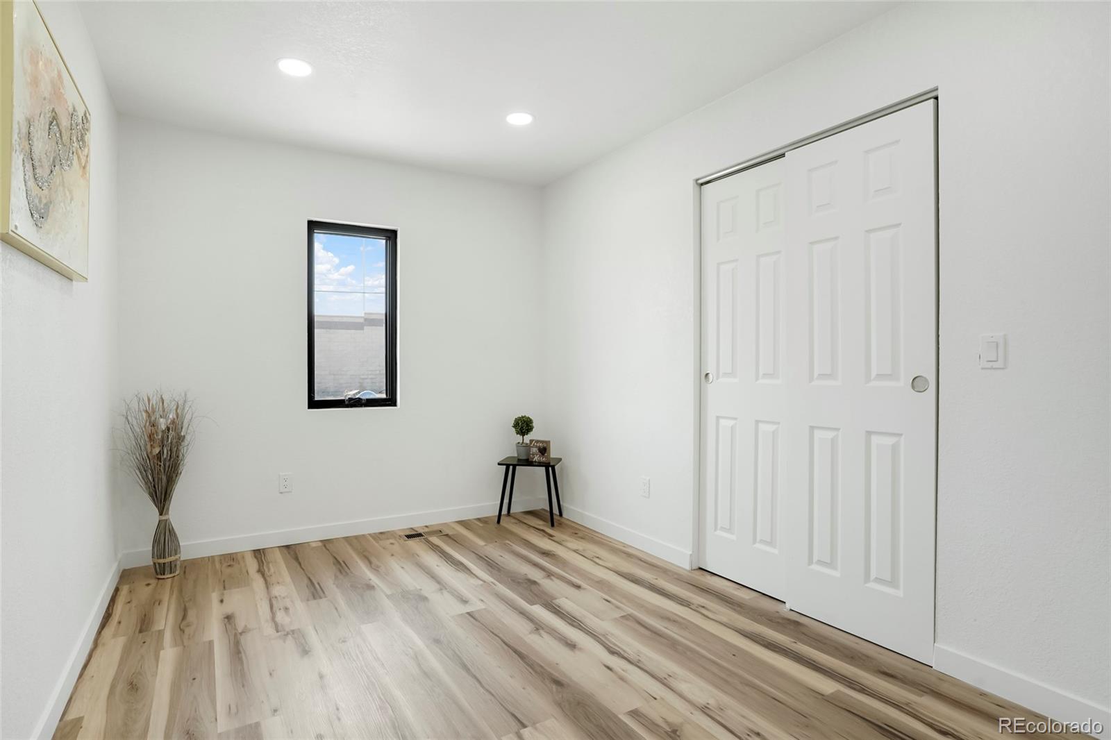 MLS Image #17 for 820  bronco road,denver, Colorado