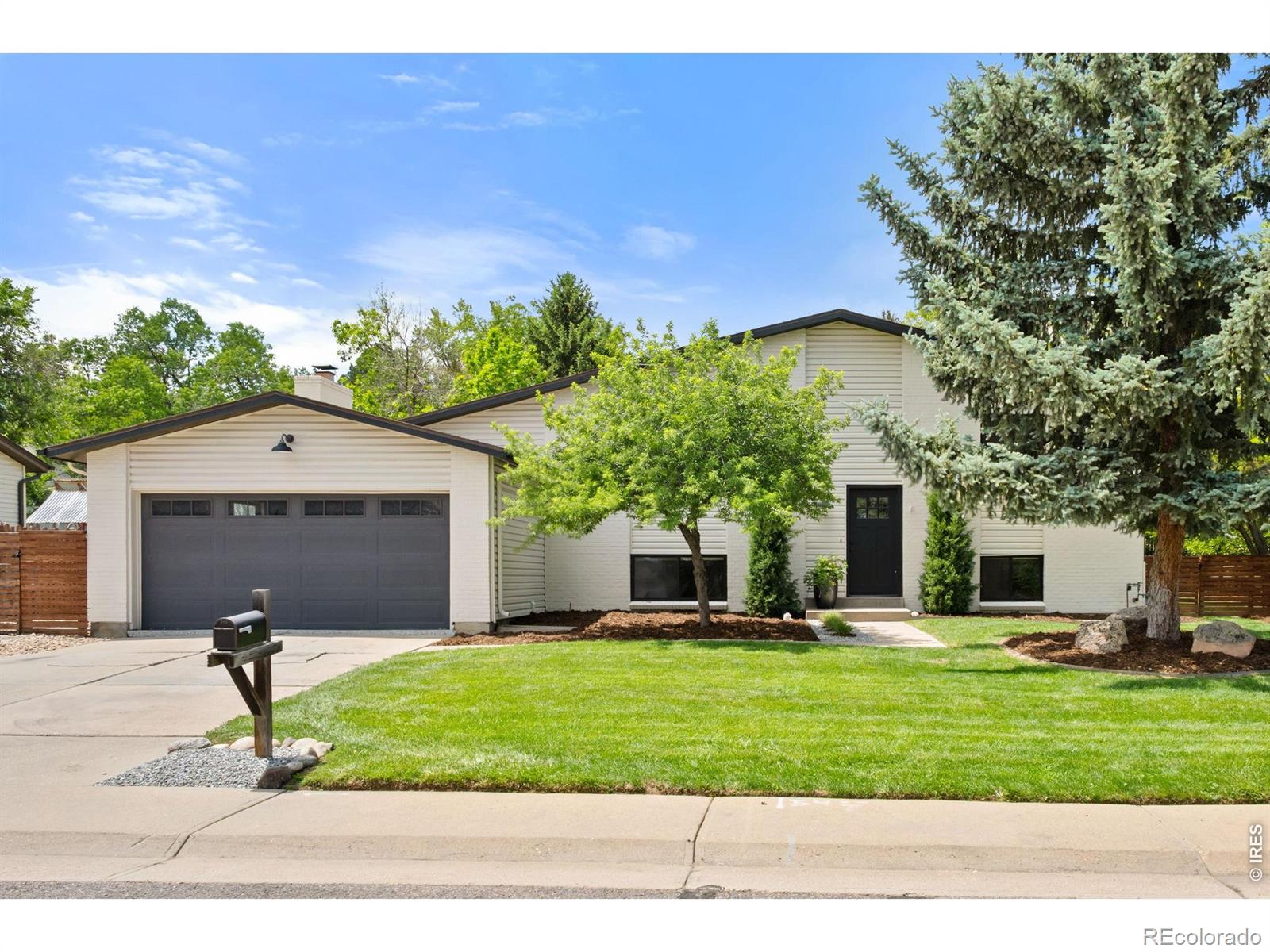 MLS Image #3 for 202  short place,louisville, Colorado