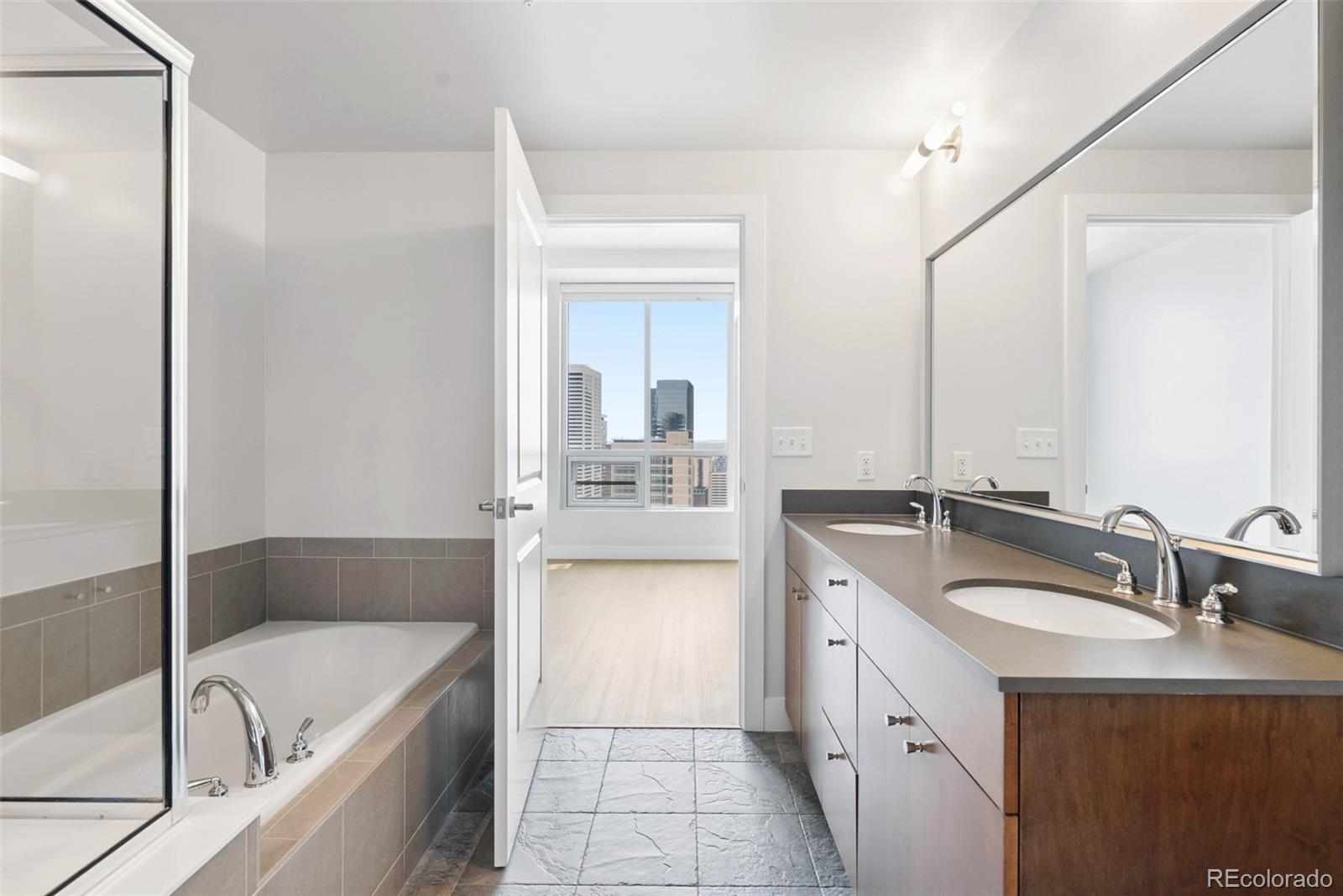 MLS Image #12 for 2001  lincoln street 2020,denver, Colorado