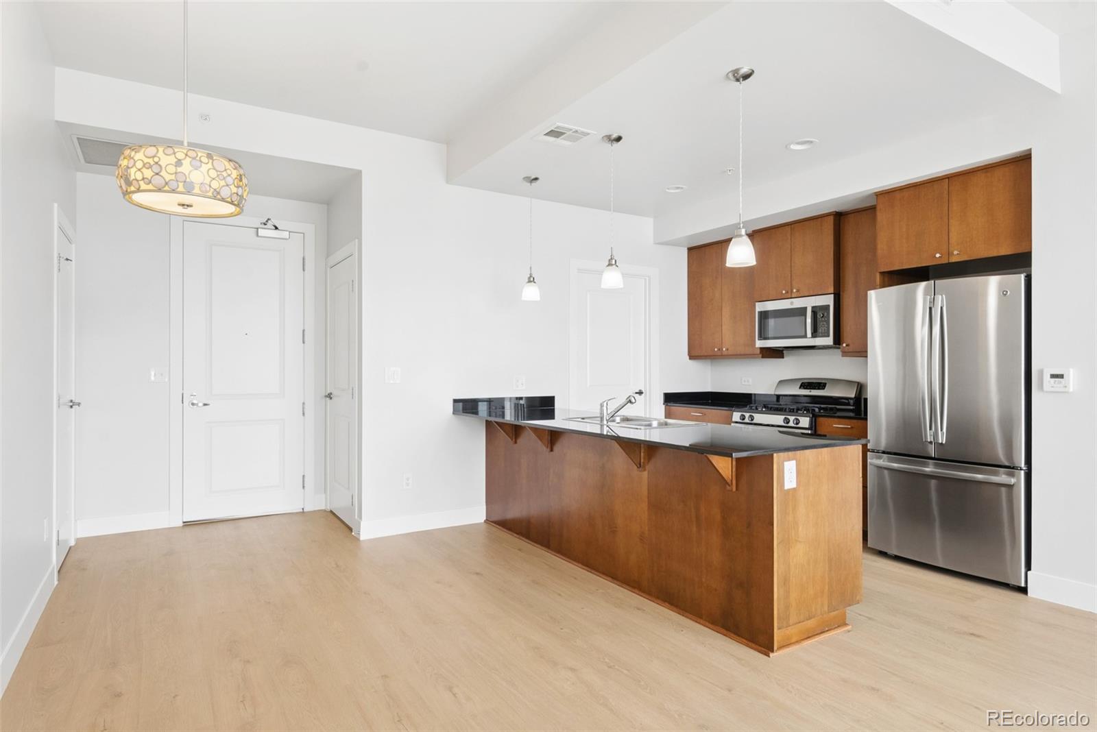 MLS Image #5 for 2001  lincoln street 2020,denver, Colorado
