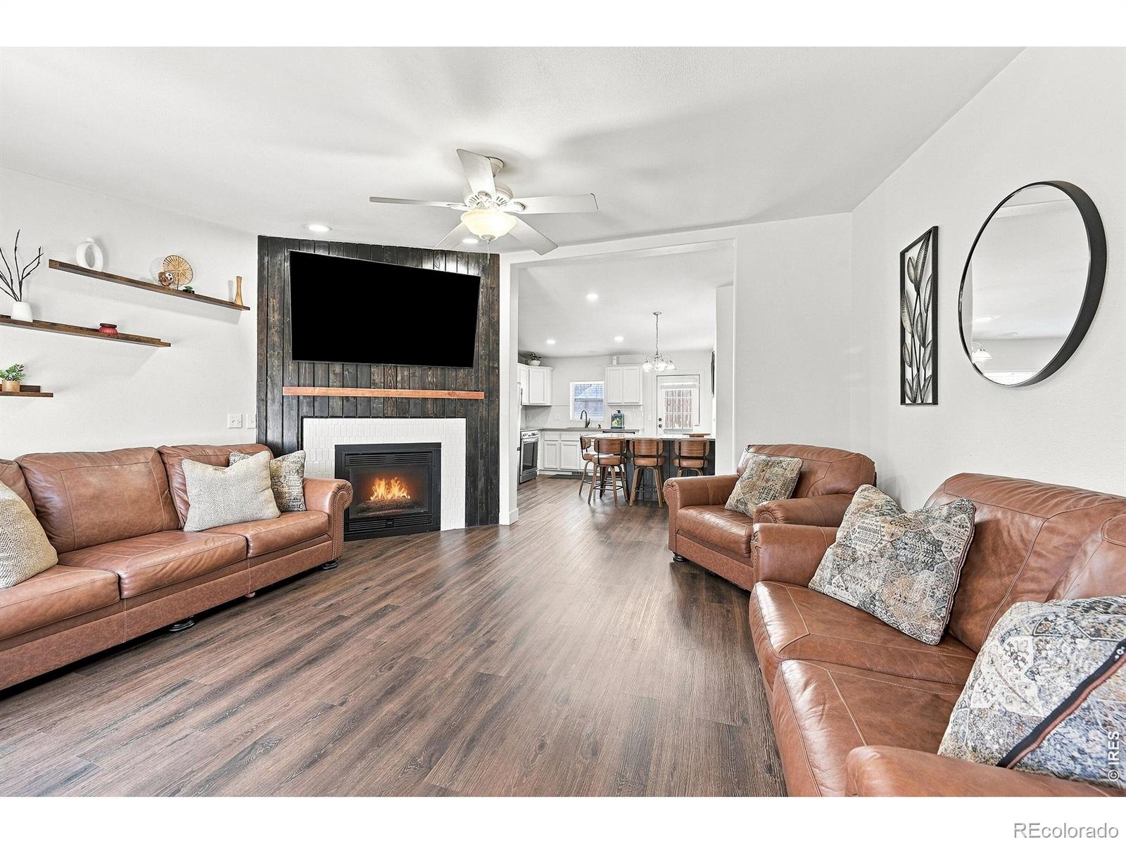 MLS Image #3 for 603 s carriage drive,milliken, Colorado