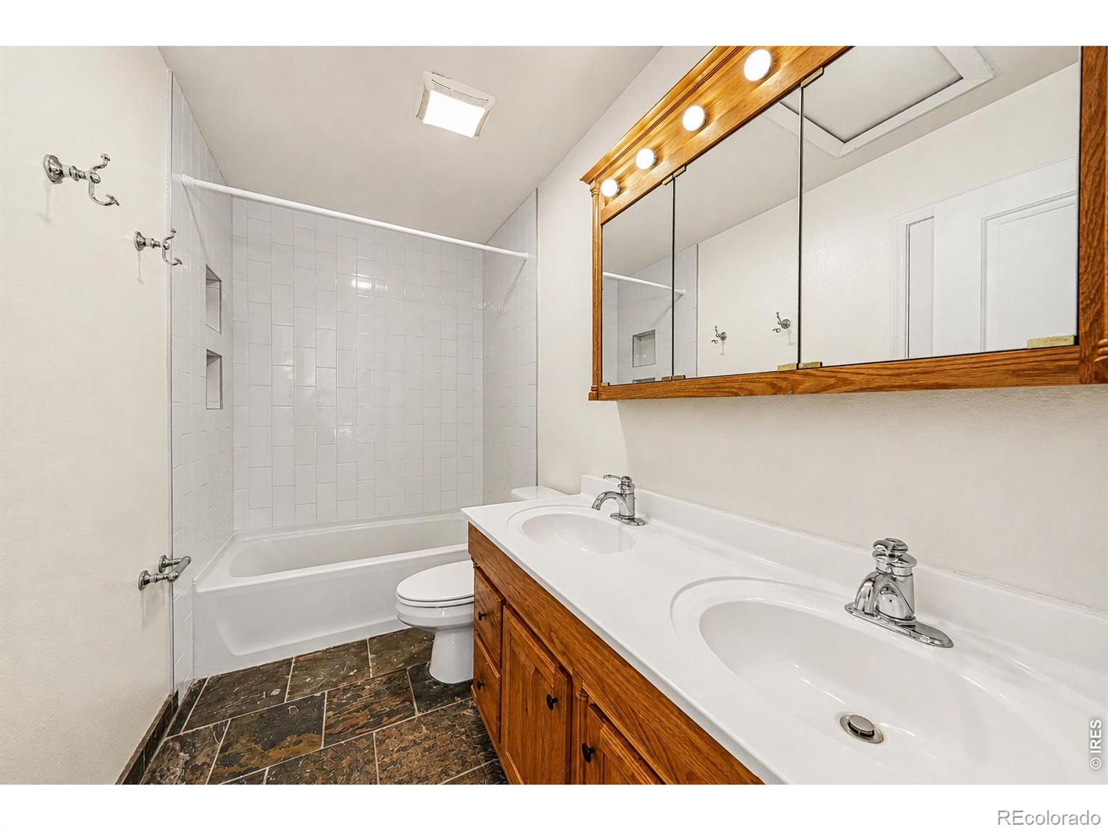 MLS Image #9 for 2421 w plum street,fort collins, Colorado