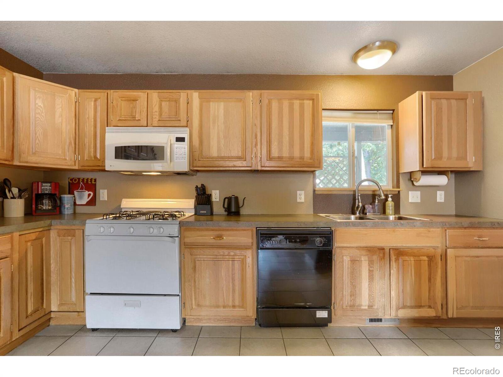 MLS Image #13 for 780  zircon avenue,loveland, Colorado