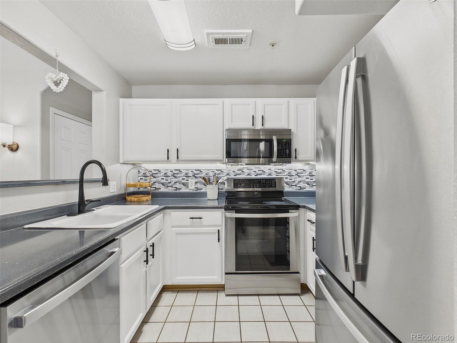 MLS Image #2 for 14296 e whitaker place,aurora, Colorado