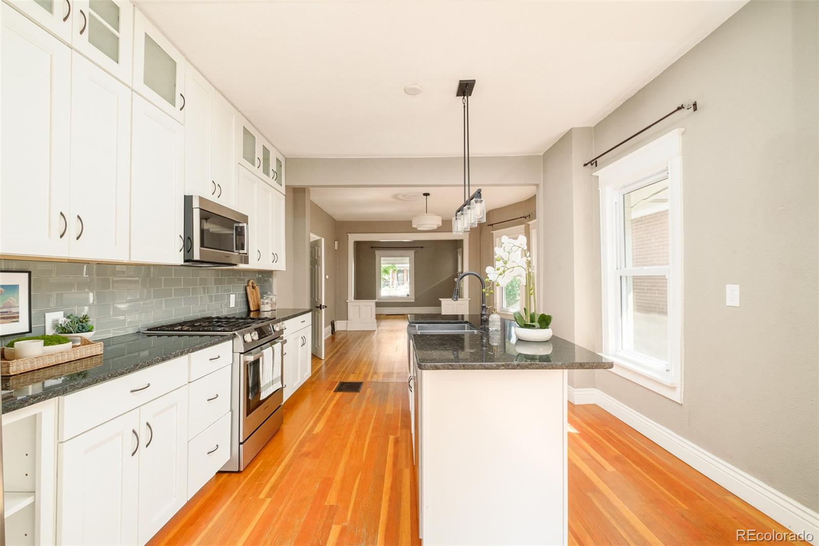 MLS Image #15 for 3068 w 38th avenue,denver, Colorado