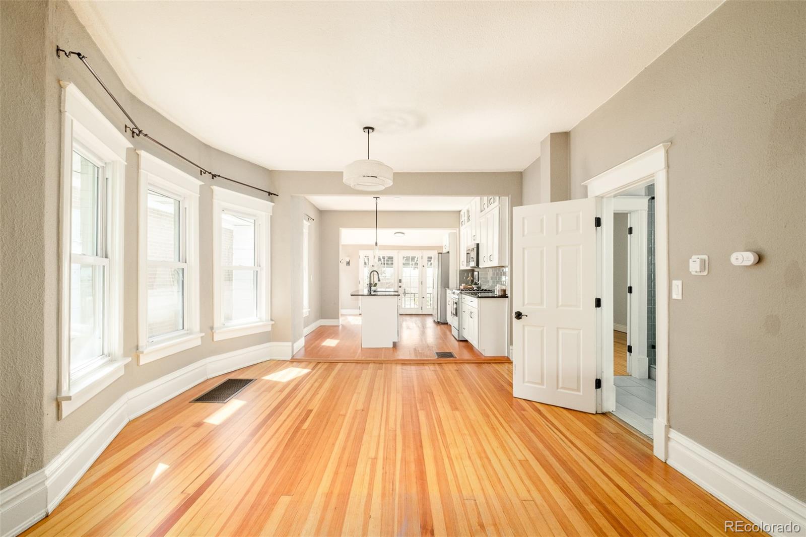 MLS Image #8 for 3068 w 38th avenue,denver, Colorado