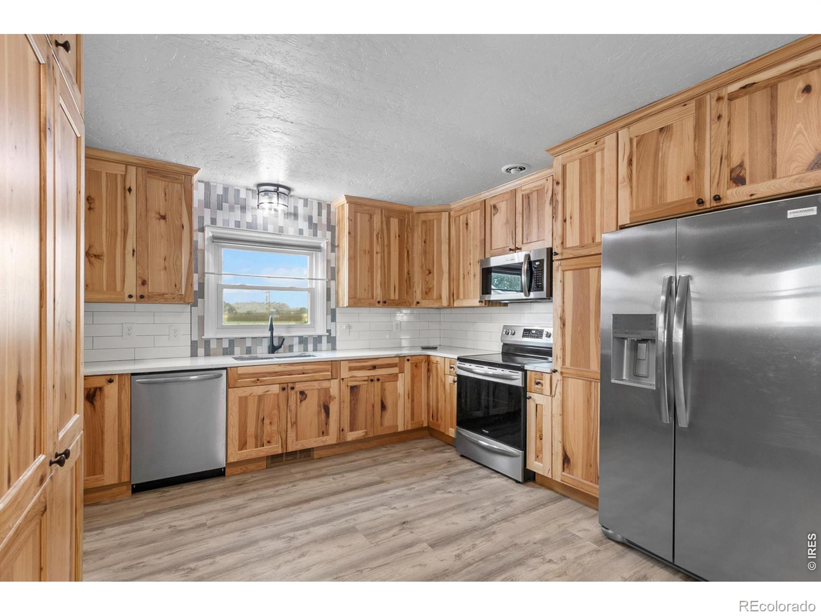 MLS Image #13 for 16524  county road 394 ,la salle, Colorado