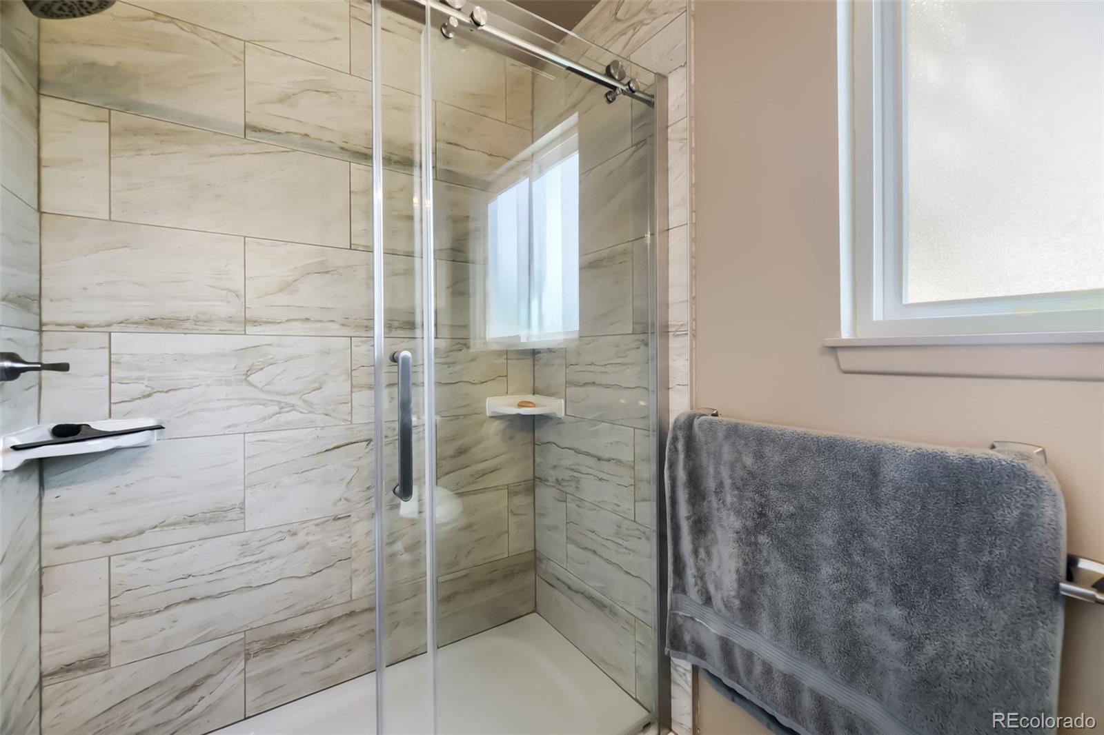 MLS Image #19 for 9318 w lake drive,littleton, Colorado