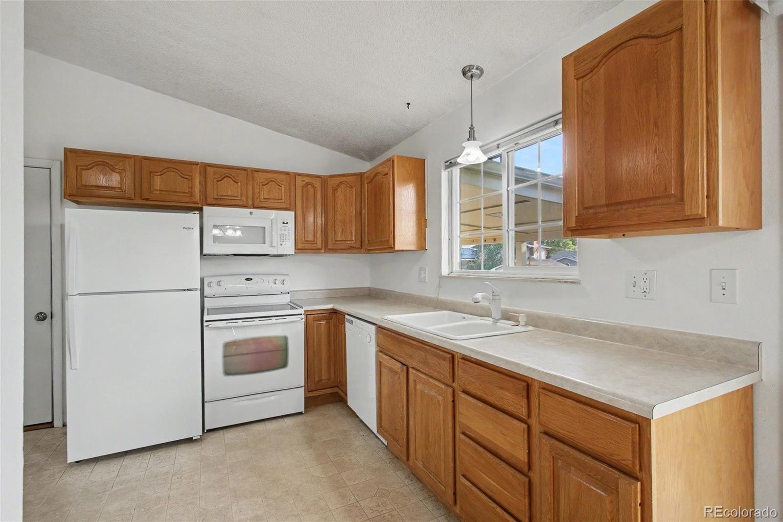 MLS Image #8 for 1065  applewood drive,colorado springs, Colorado