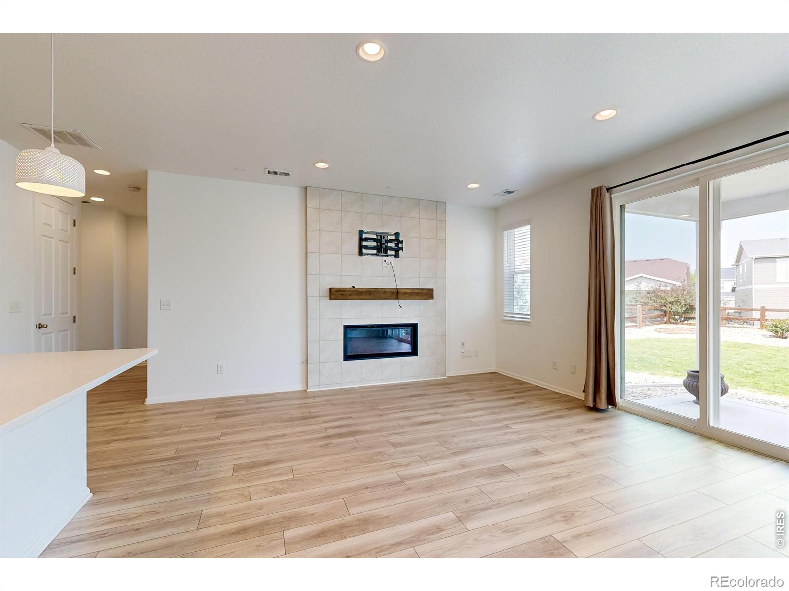 MLS Image #14 for 2866  sand beach lake drive,loveland, Colorado