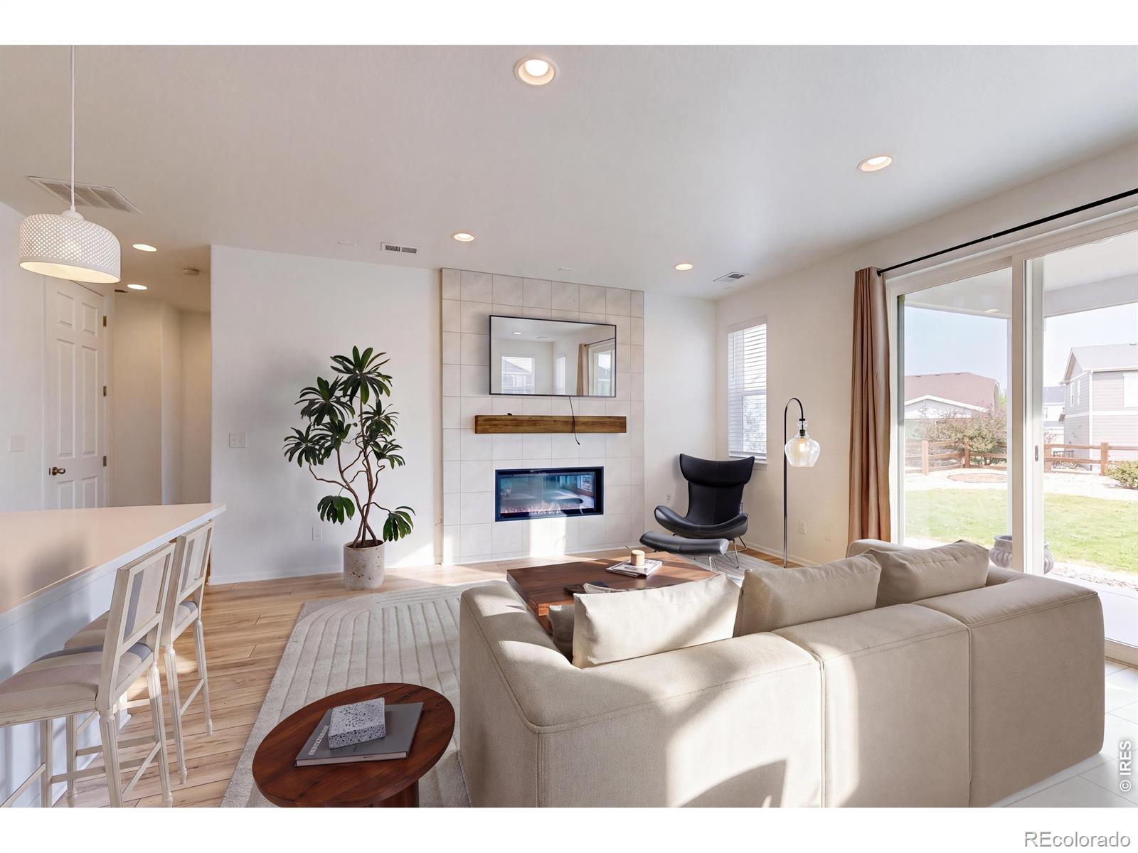 MLS Image #3 for 2866  sand beach lake drive,loveland, Colorado