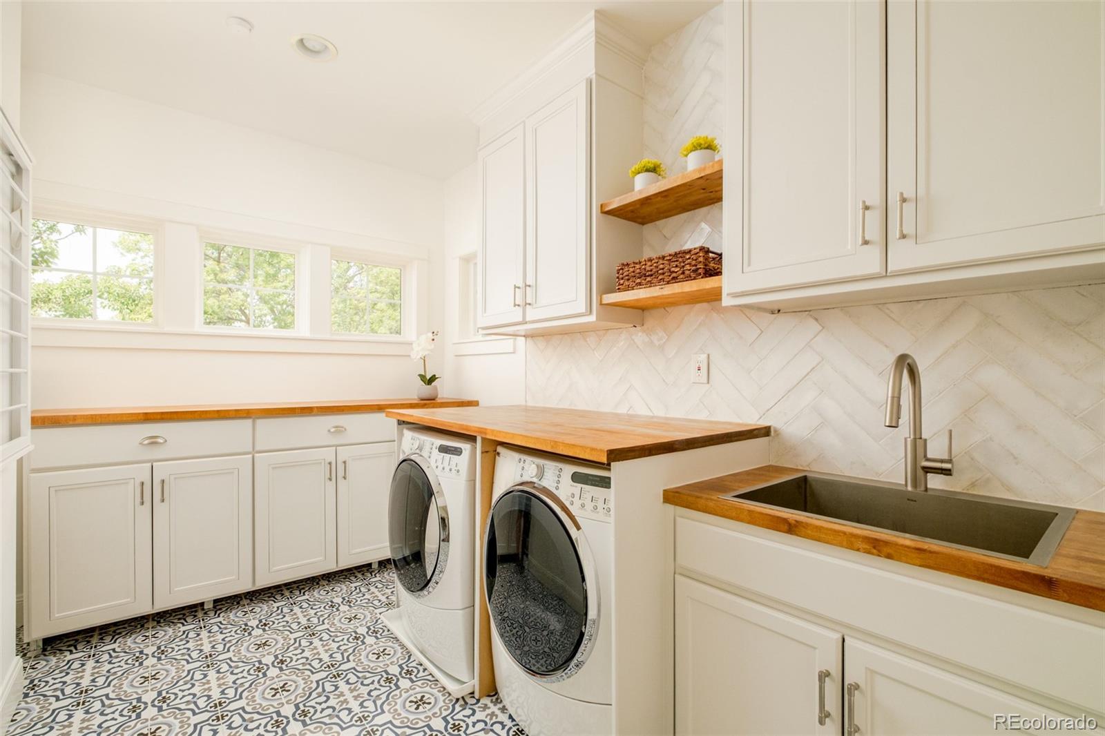 MLS Image #26 for 626 s race street,denver, Colorado