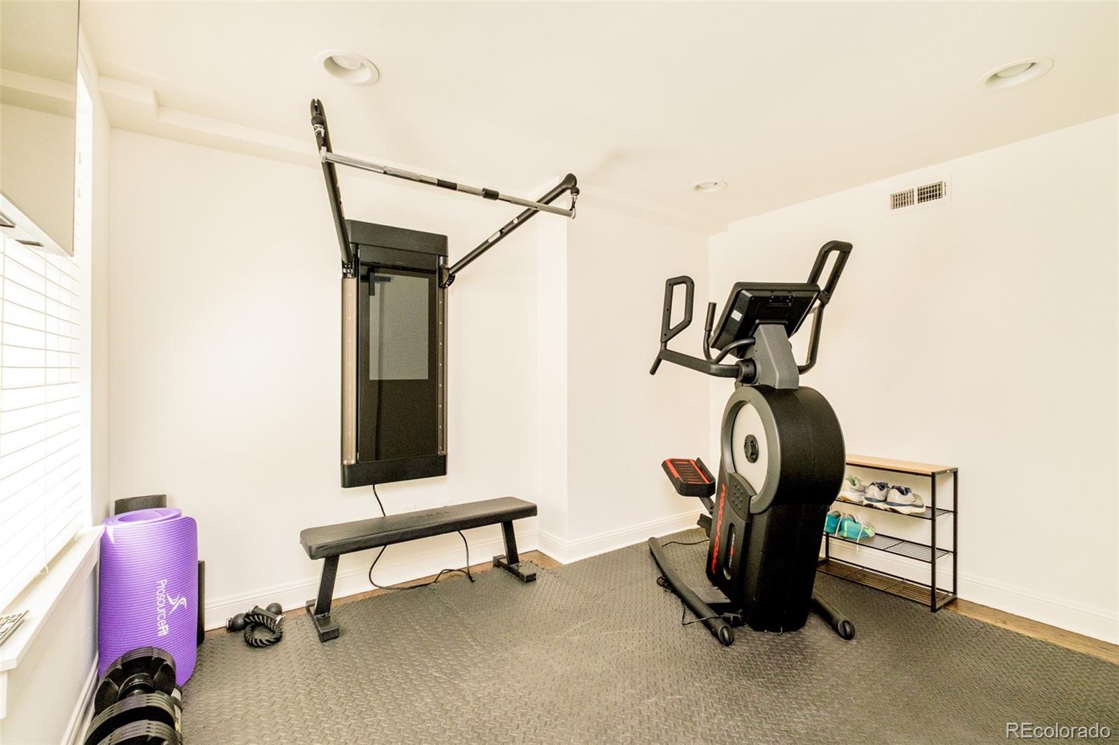MLS Image #29 for 626 s race street,denver, Colorado