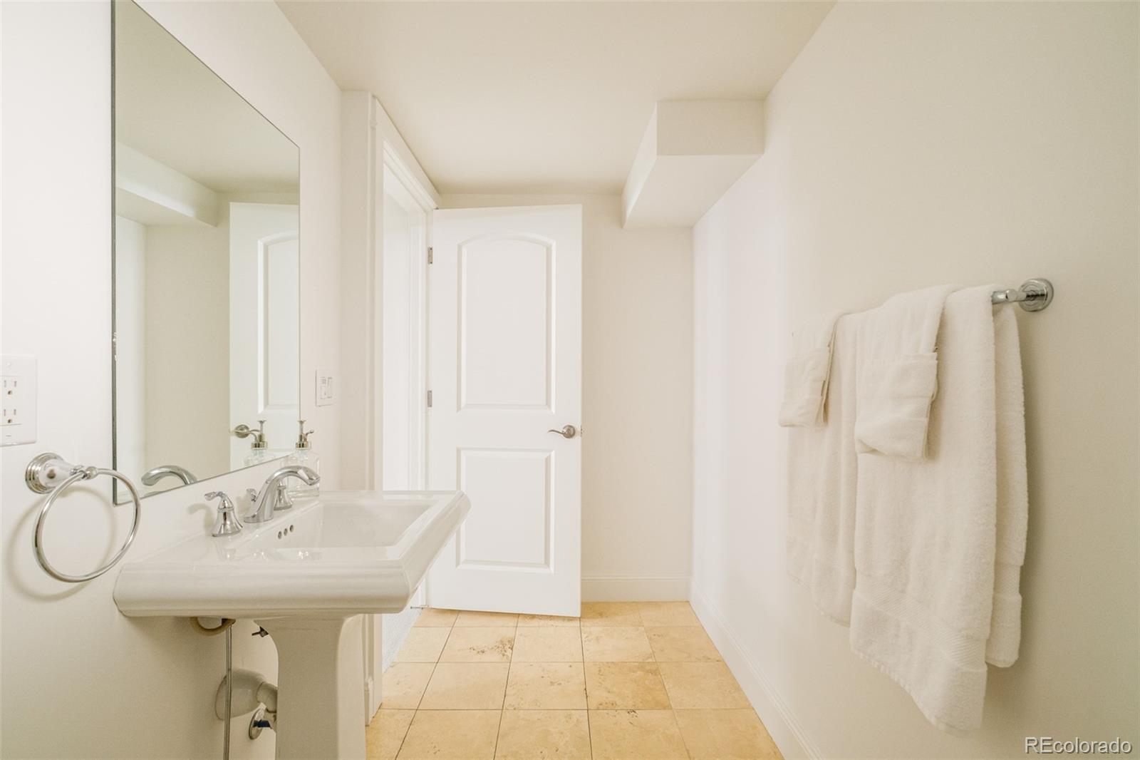 MLS Image #31 for 626 s race street,denver, Colorado