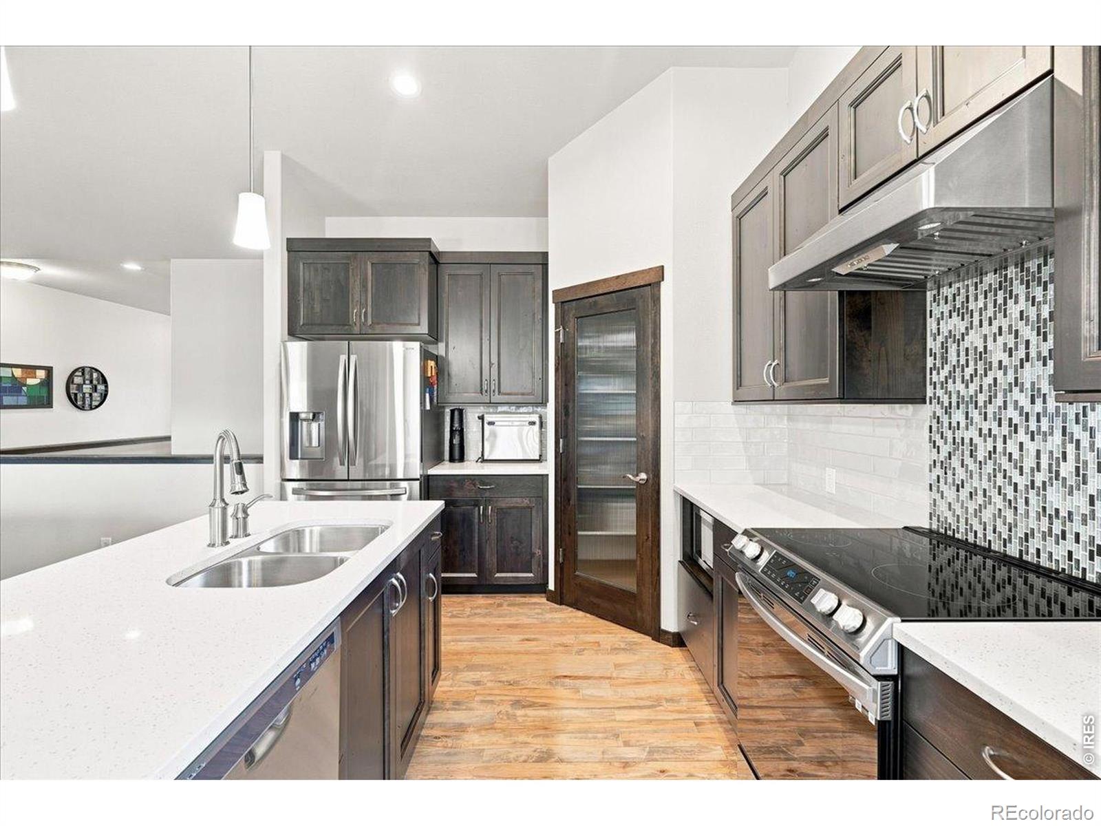 MLS Image #10 for 5119  long drive,timnath, Colorado