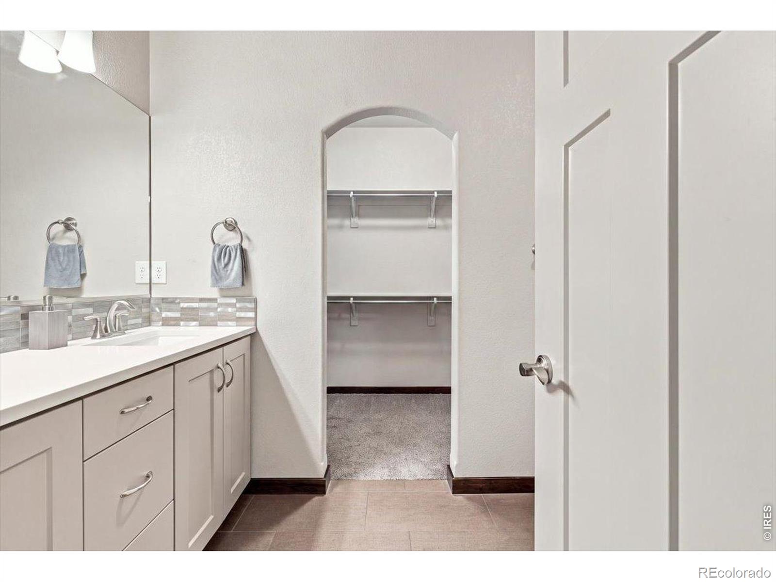 MLS Image #17 for 5119  long drive,timnath, Colorado