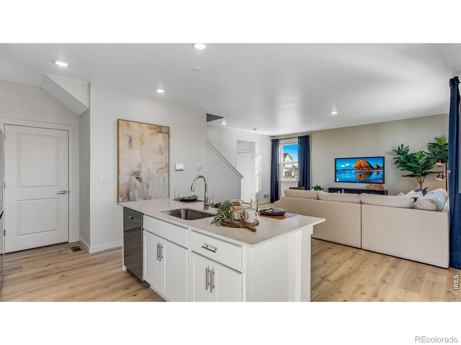 MLS Image #7 for 727  ayrshire road,johnstown, Colorado