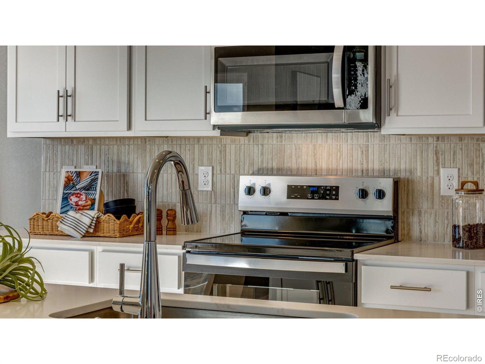 MLS Image #8 for 727  ayrshire road,johnstown, Colorado