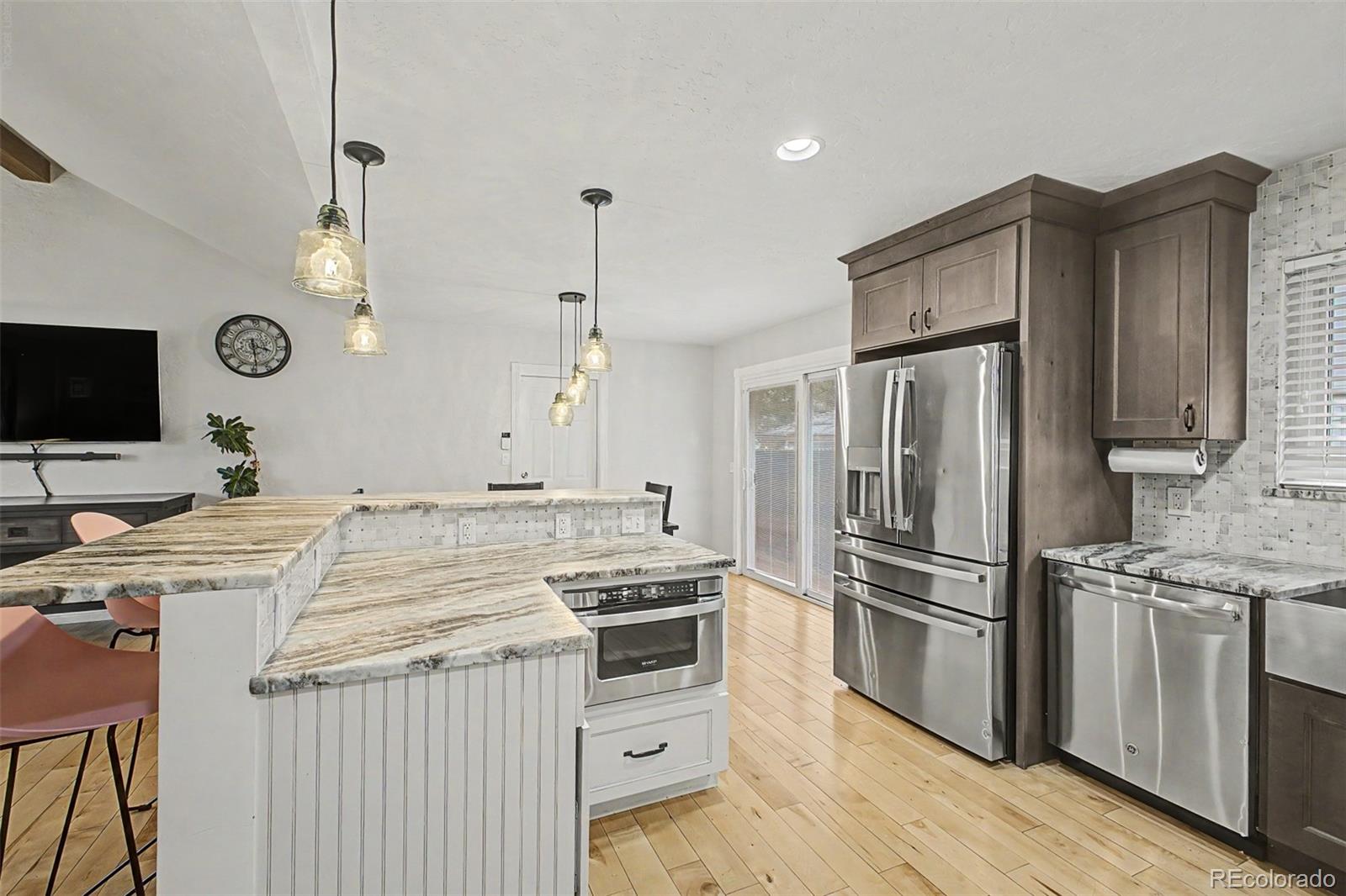 MLS Image #10 for 1571 s krameria street,denver, Colorado