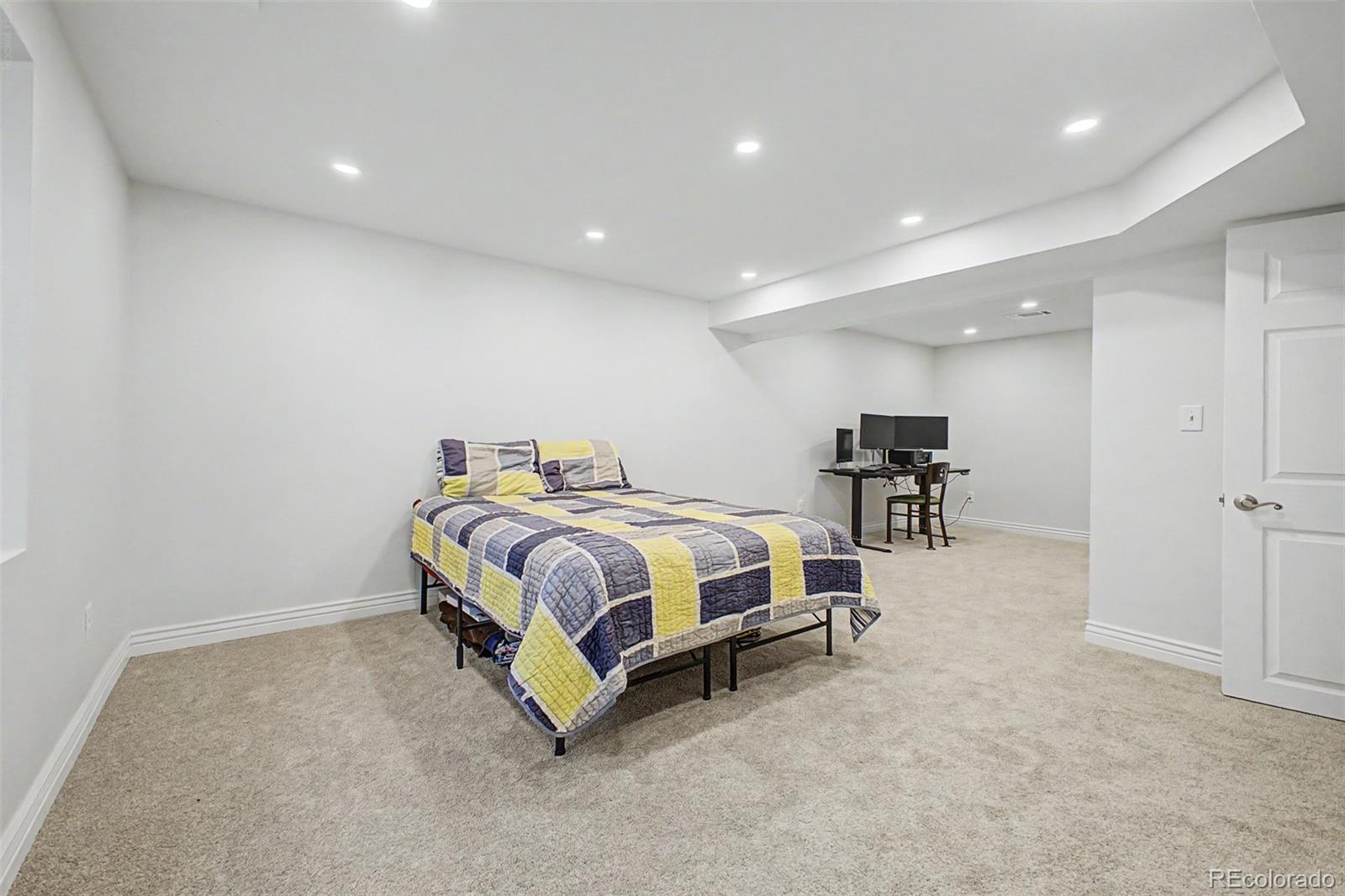 MLS Image #30 for 1571 s krameria street,denver, Colorado