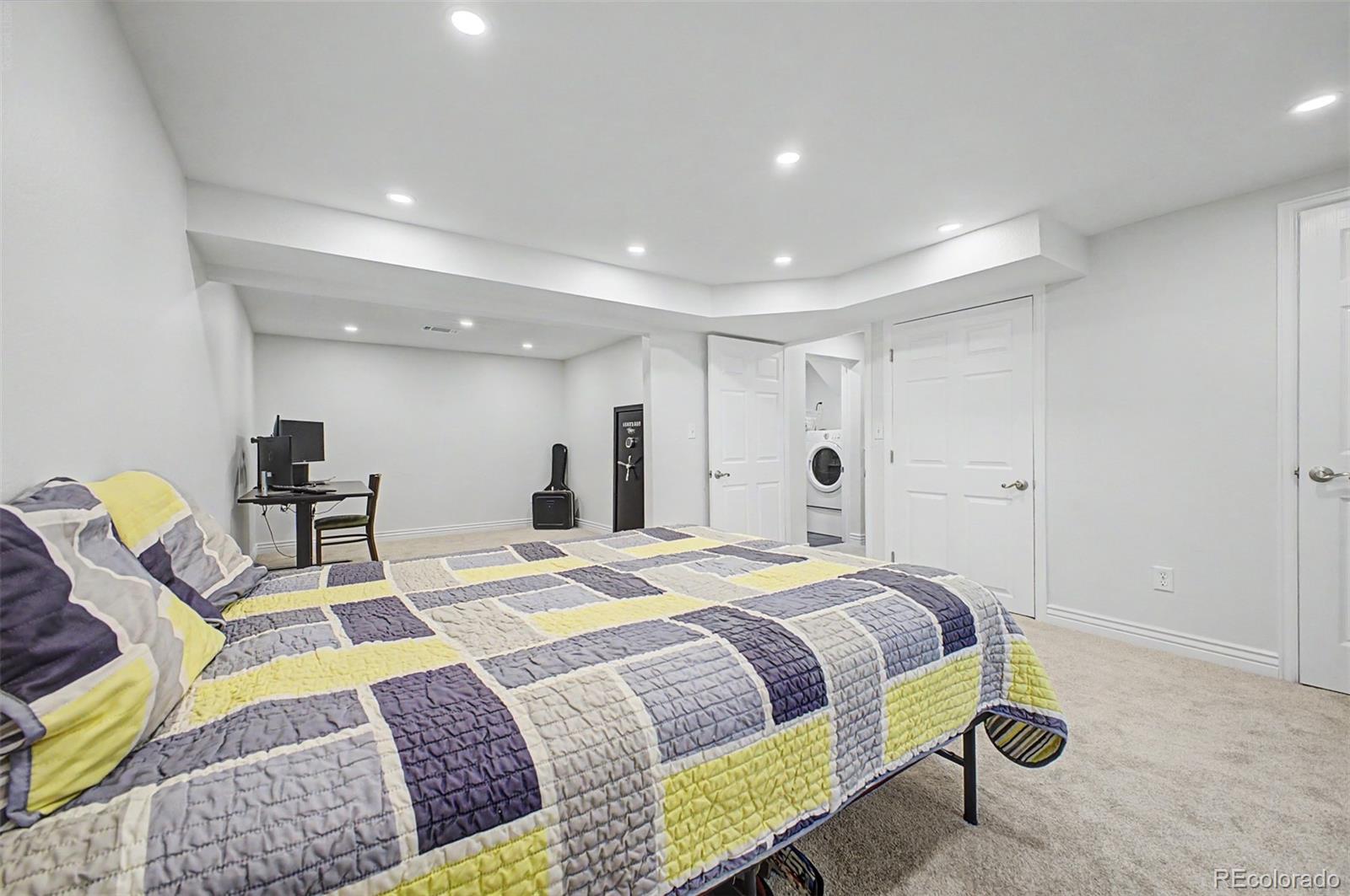 MLS Image #31 for 1571 s krameria street,denver, Colorado