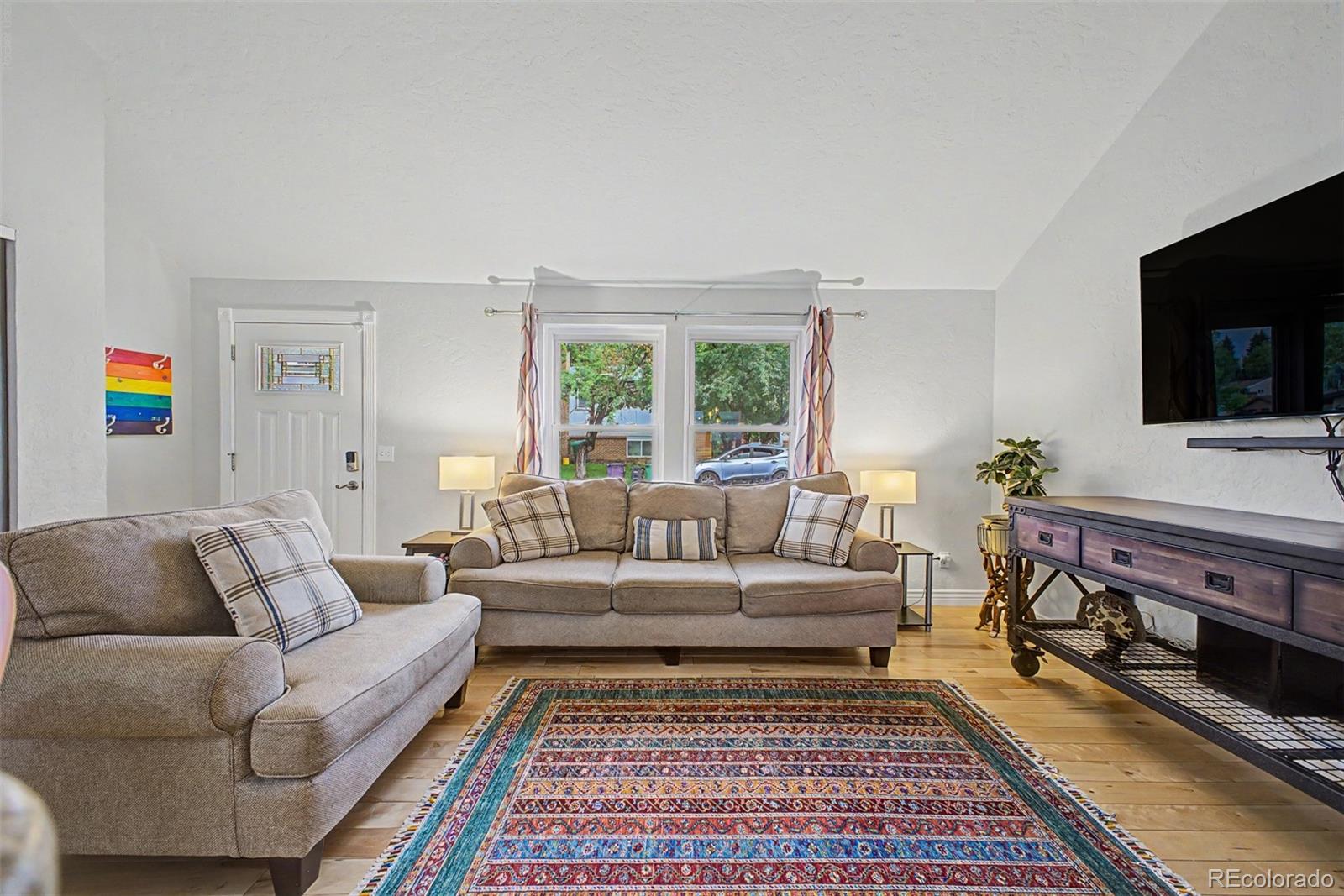 MLS Image #4 for 1571 s krameria street,denver, Colorado