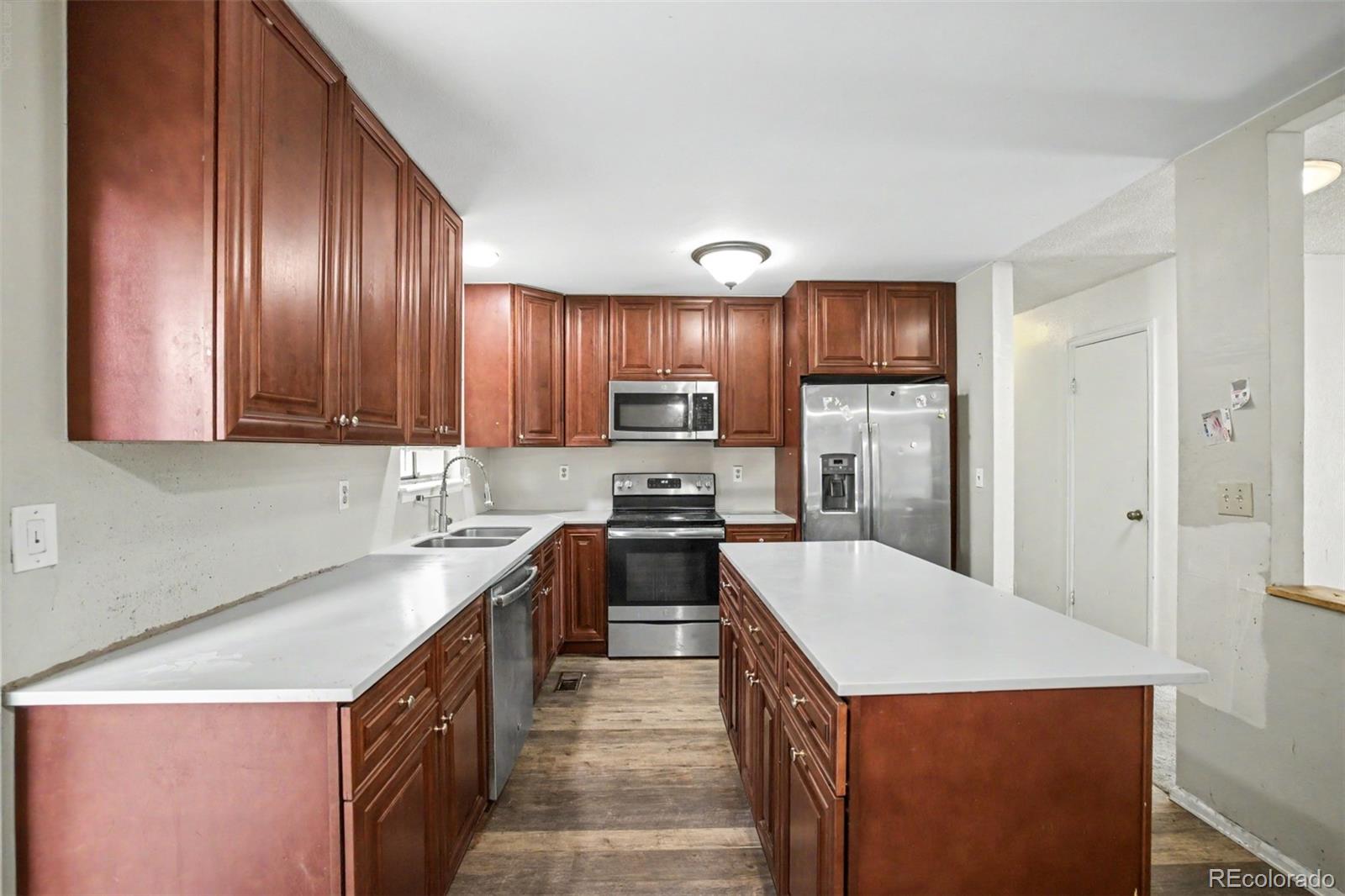 MLS Image #2 for 15418 e oxford avenue,aurora, Colorado