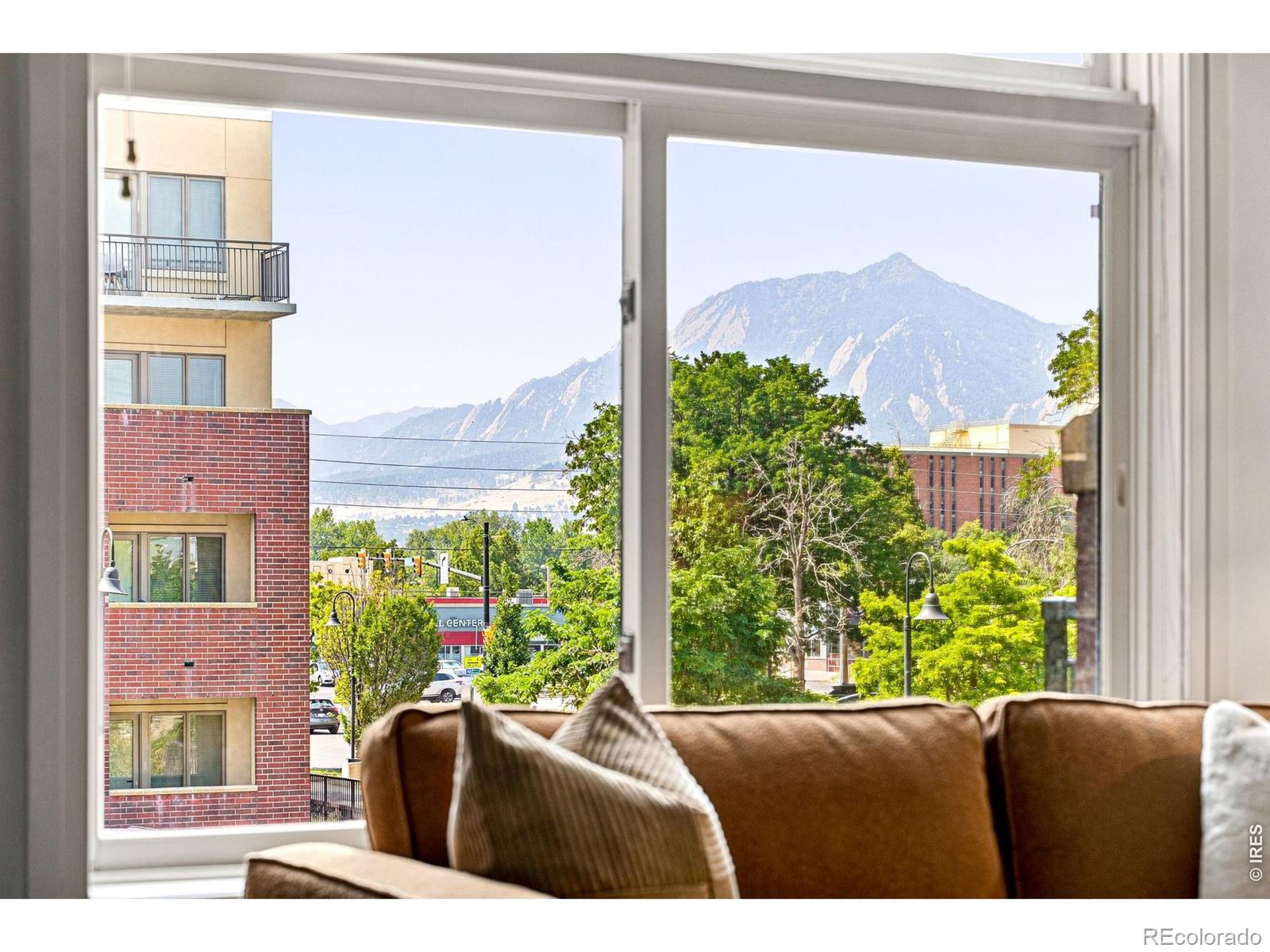 MLS Image #13 for 3401  arapahoe avenue,boulder, Colorado