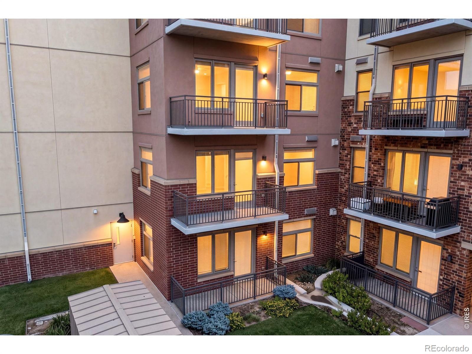 MLS Image #2 for 3401  arapahoe avenue,boulder, Colorado