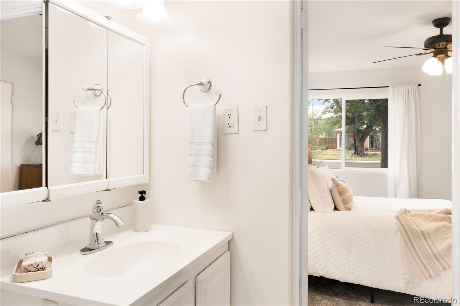 MLS Image #21 for 1176  tucson street,aurora, Colorado